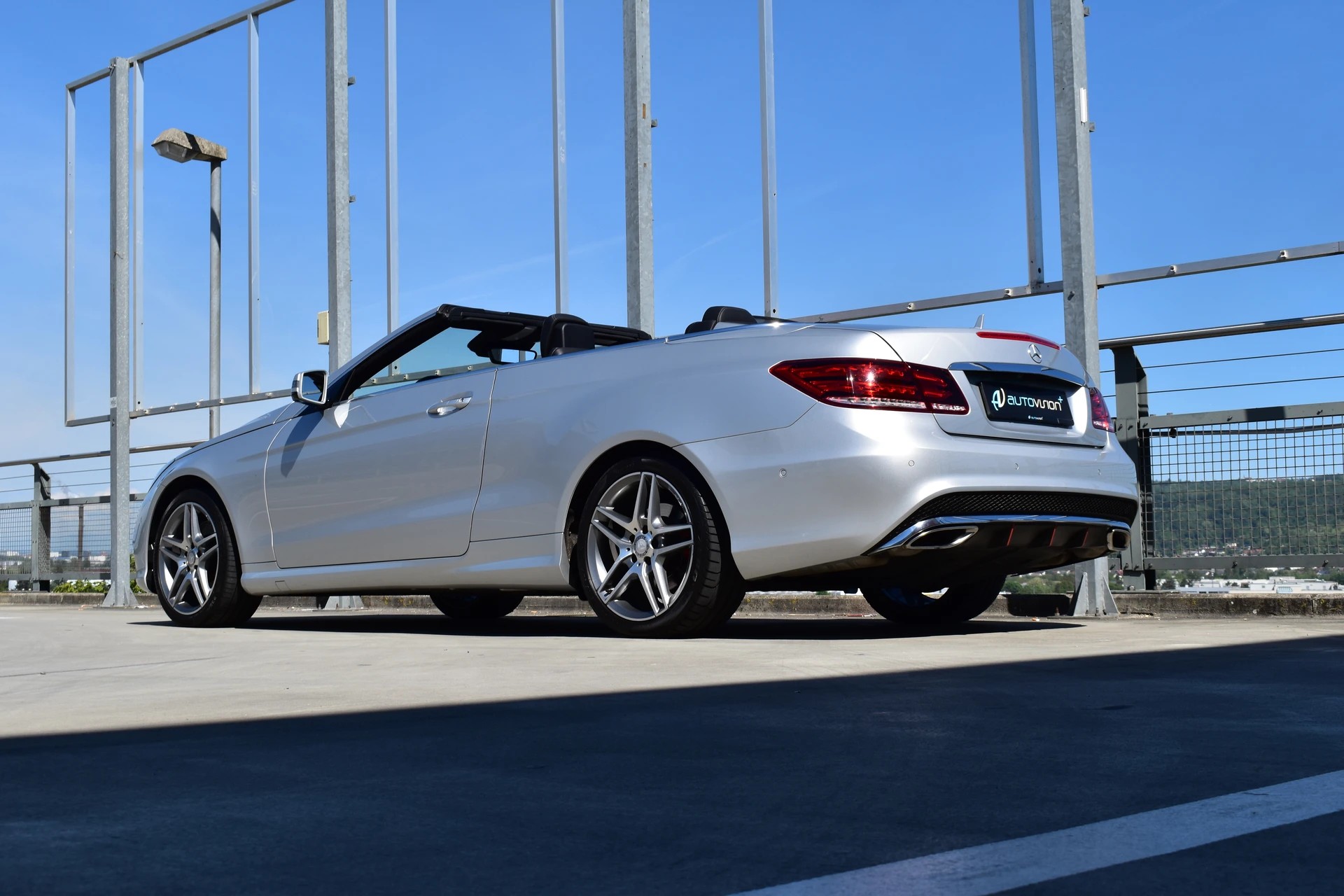 MERCEDES-BENZ E 400 7G-TRONIC AMG LINE PLUS l 333 PS-image-18