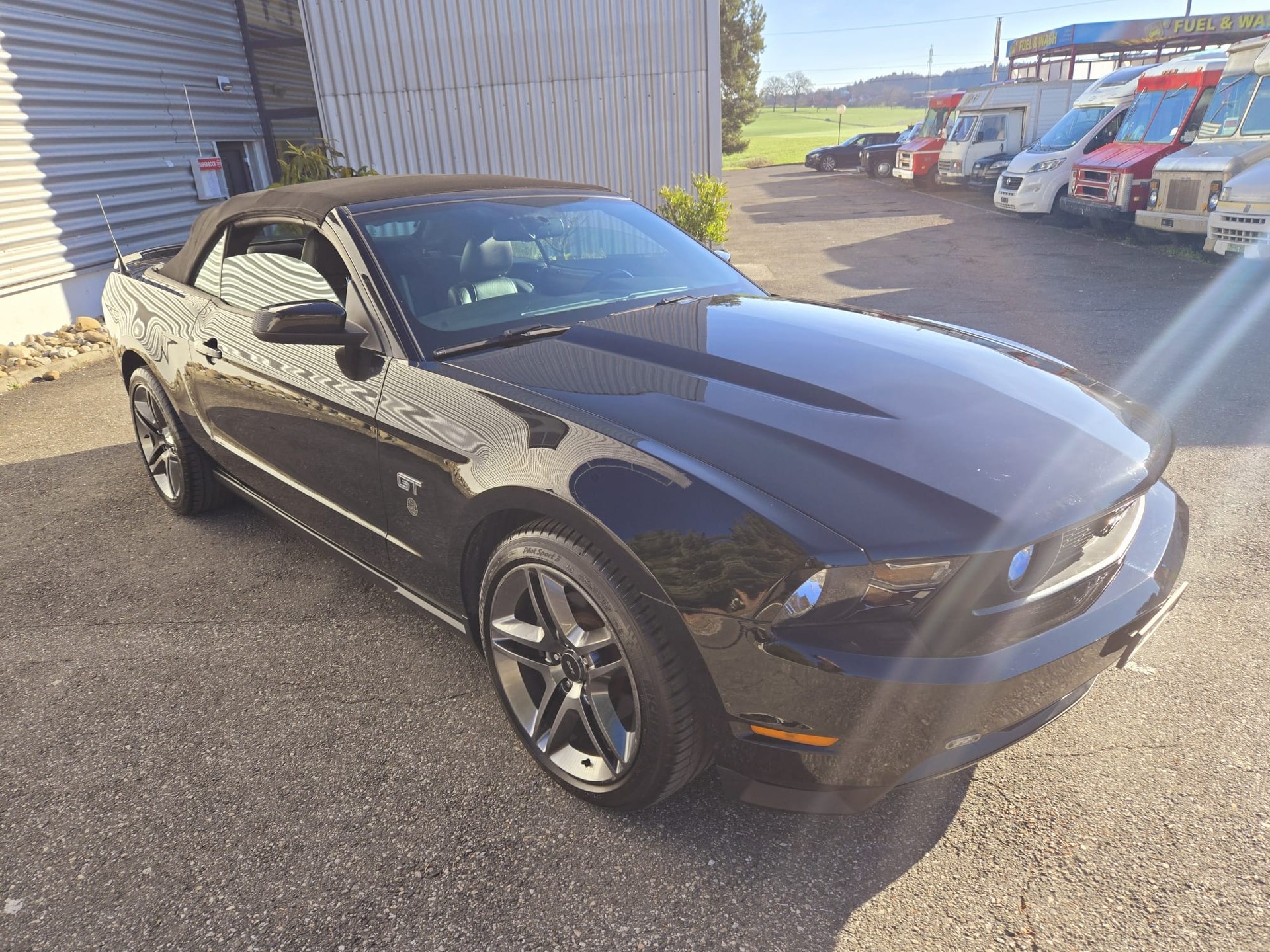 FORD Mustang 4.6L V8 GT-image-1