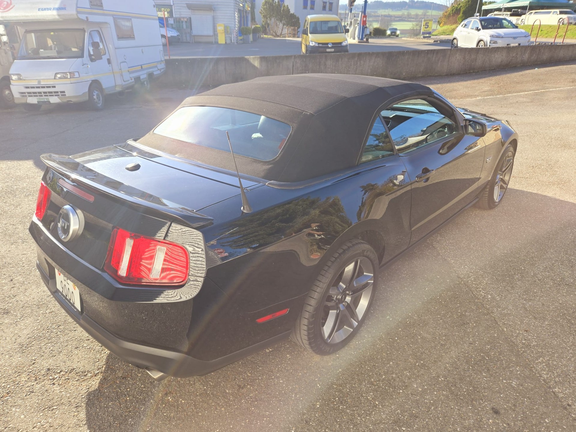 FORD Mustang 4.6L V8 GT-image-3