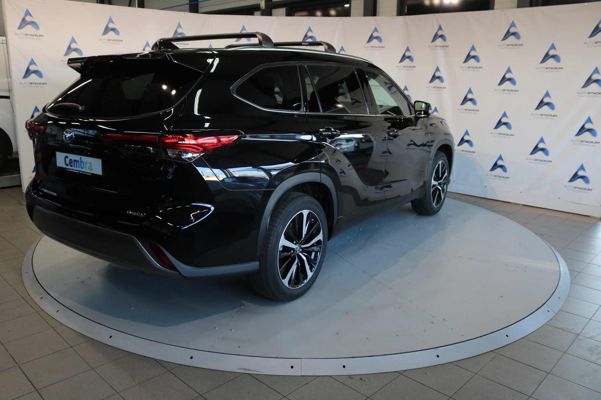 TOYOTA Highlander 2.5 HSD Premium e-CVT-image-21