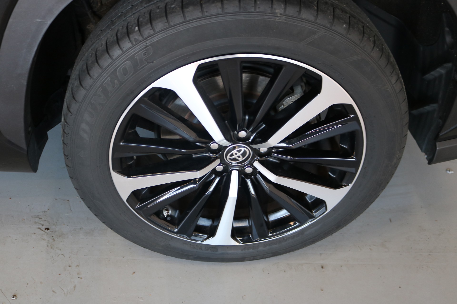 TOYOTA Highlander 2.5 HSD Premium e-CVT-image-29