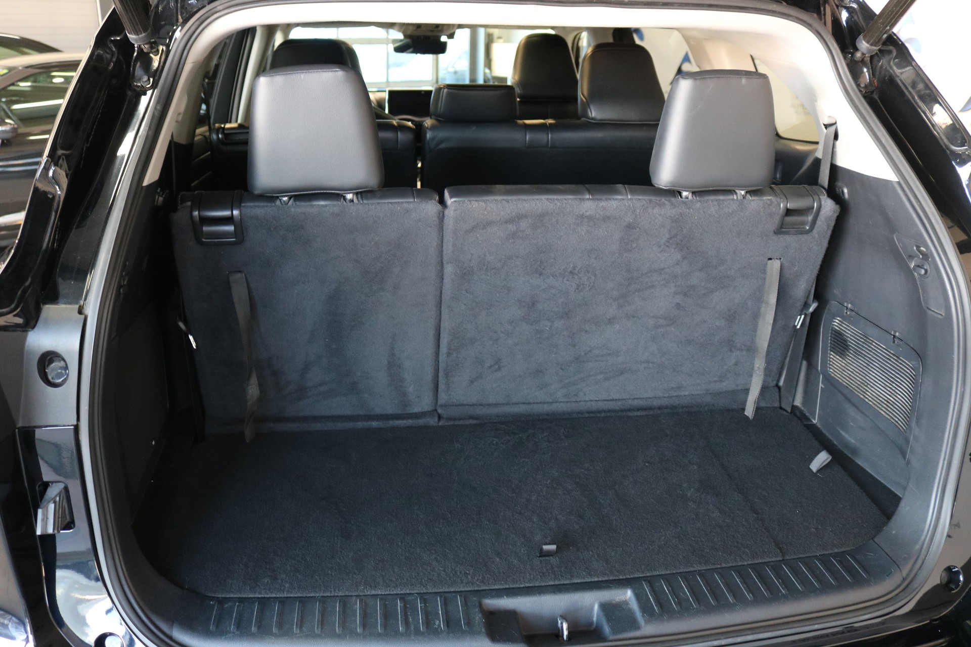 TOYOTA Highlander 2.5 HSD Premium e-CVT-image-39