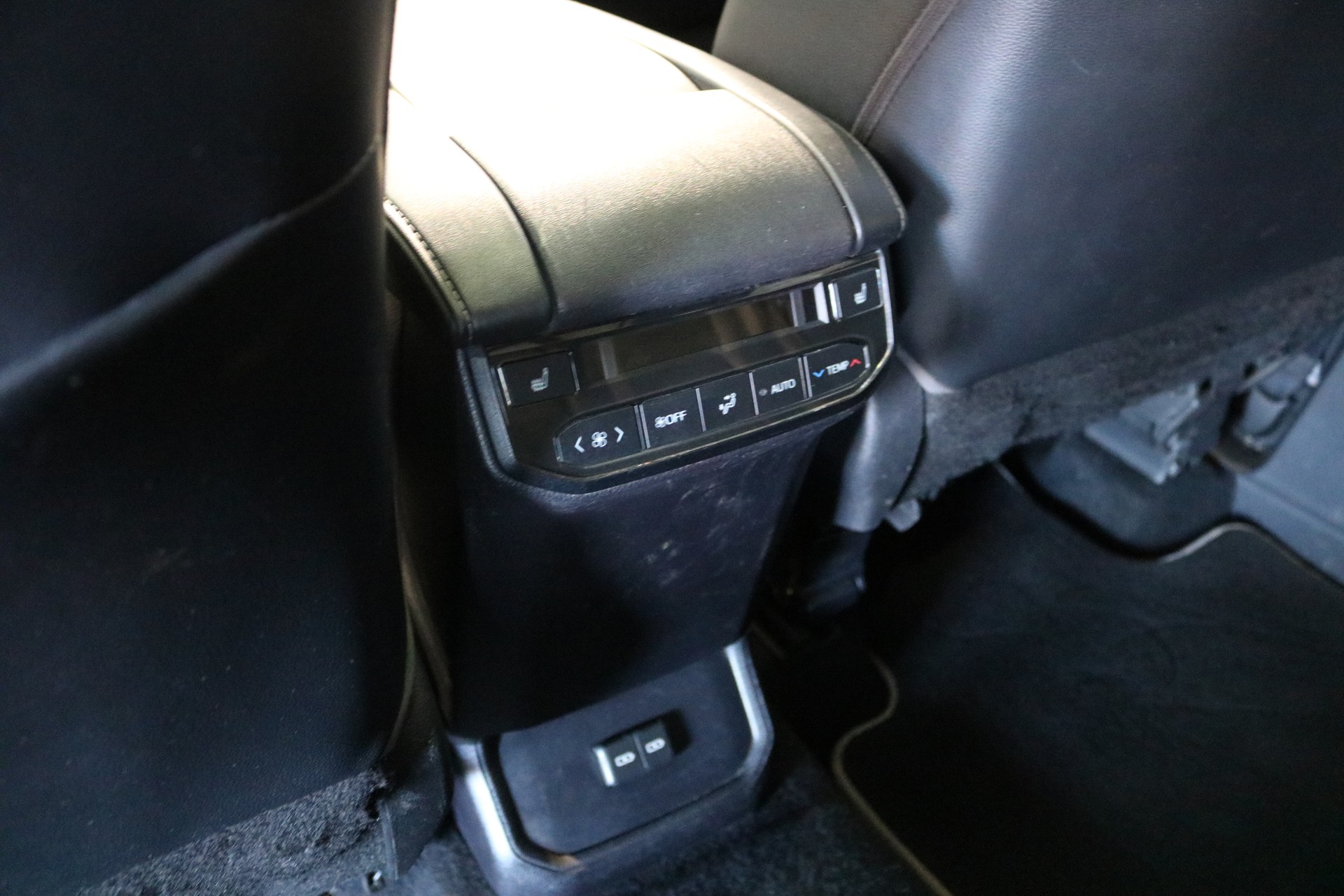 TOYOTA Highlander 2.5 HSD Premium e-CVT-image-35