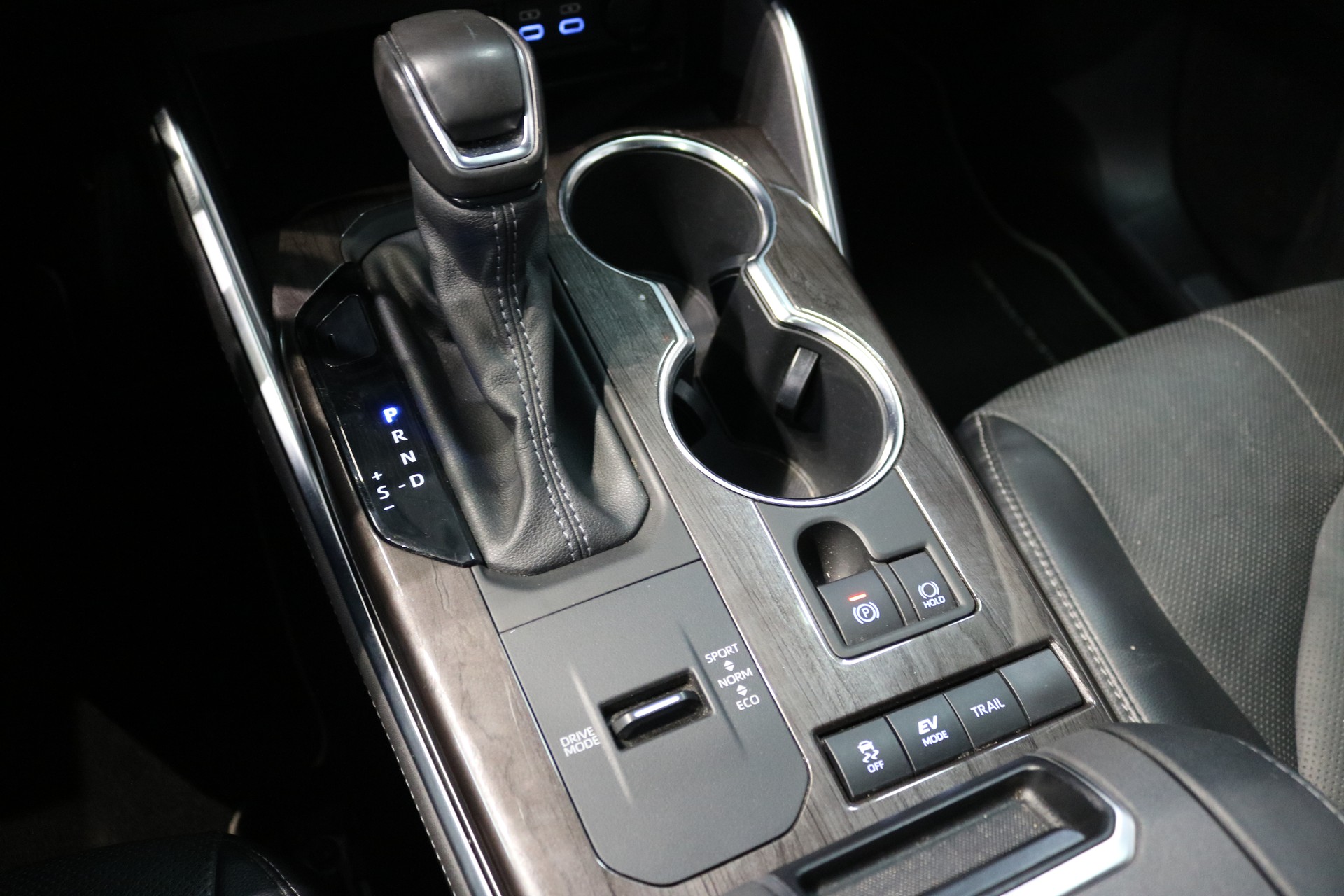 TOYOTA Highlander 2.5 HSD Premium e-CVT-image-54