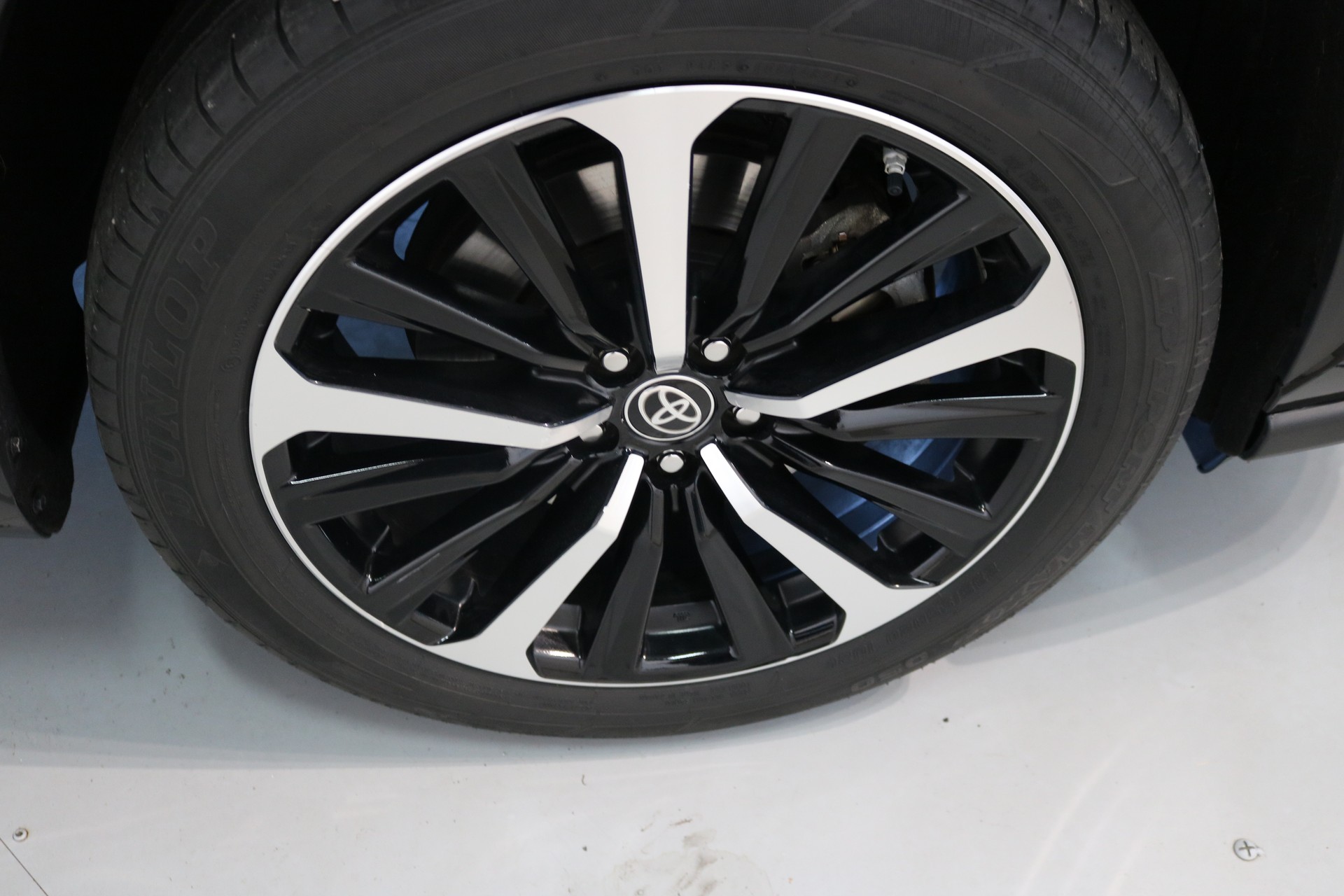 TOYOTA Highlander 2.5 HSD Premium e-CVT-image-31