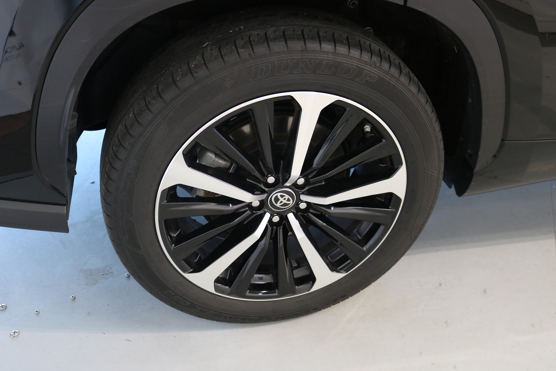 TOYOTA Highlander 2.5 HSD Premium e-CVT-image-30