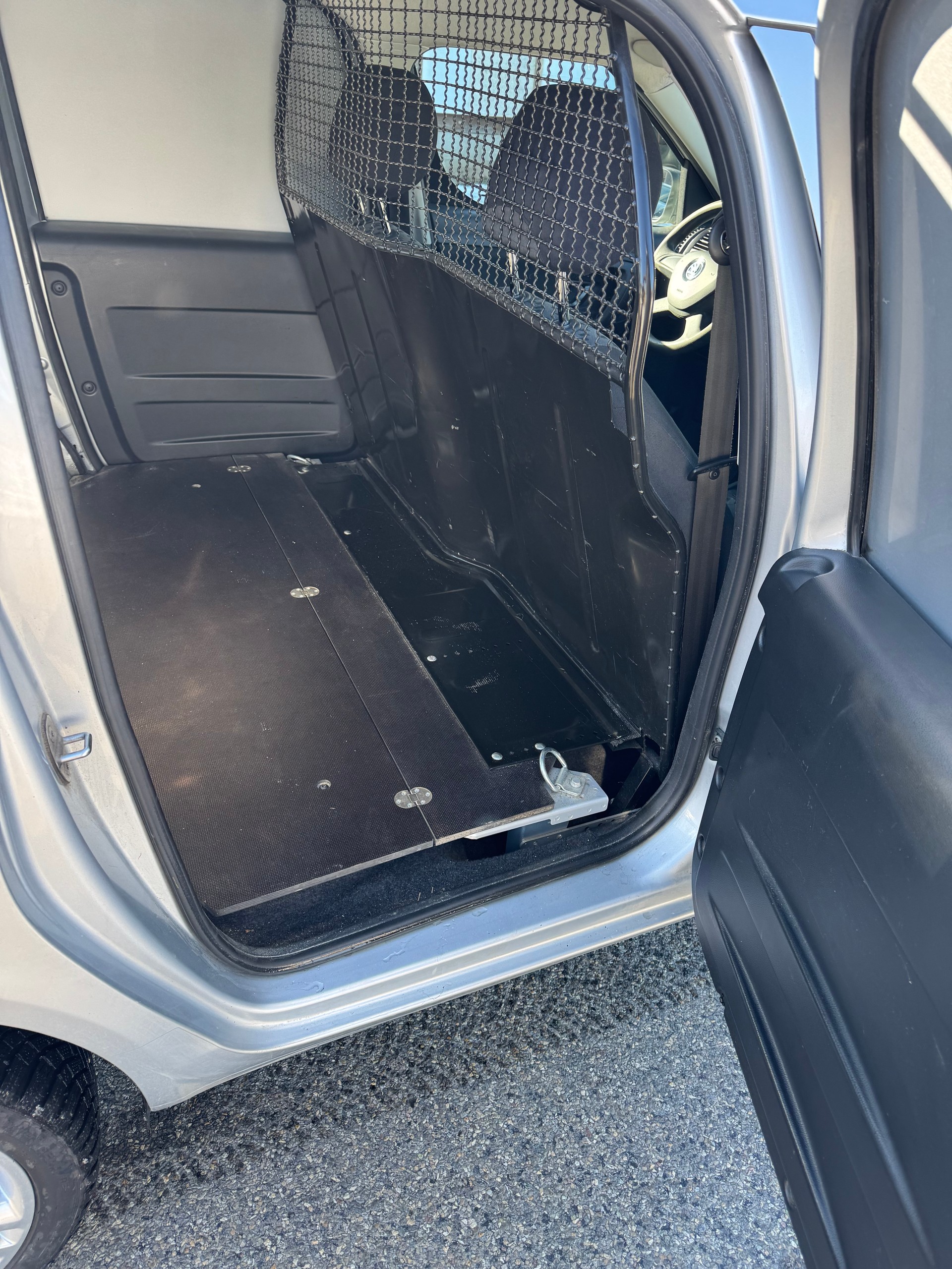 SKODA Praktik 1.2 TDI-image-8