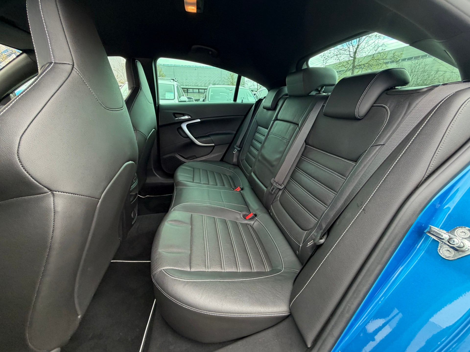 OPEL Insignia 2.8 Turbo OPC 4WD Automatic-image-10