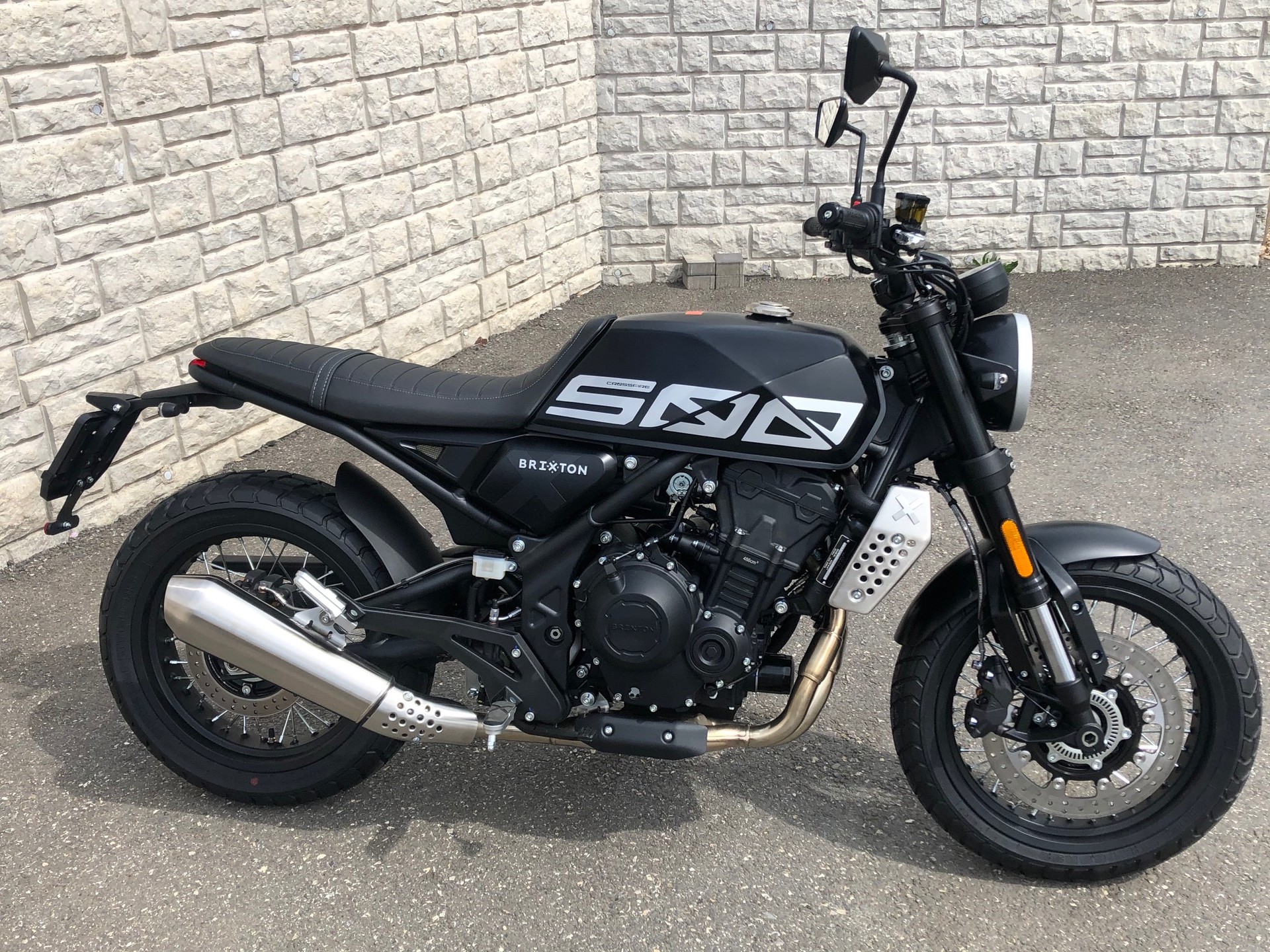 BRIXTON Crossfire 500 X-image-1