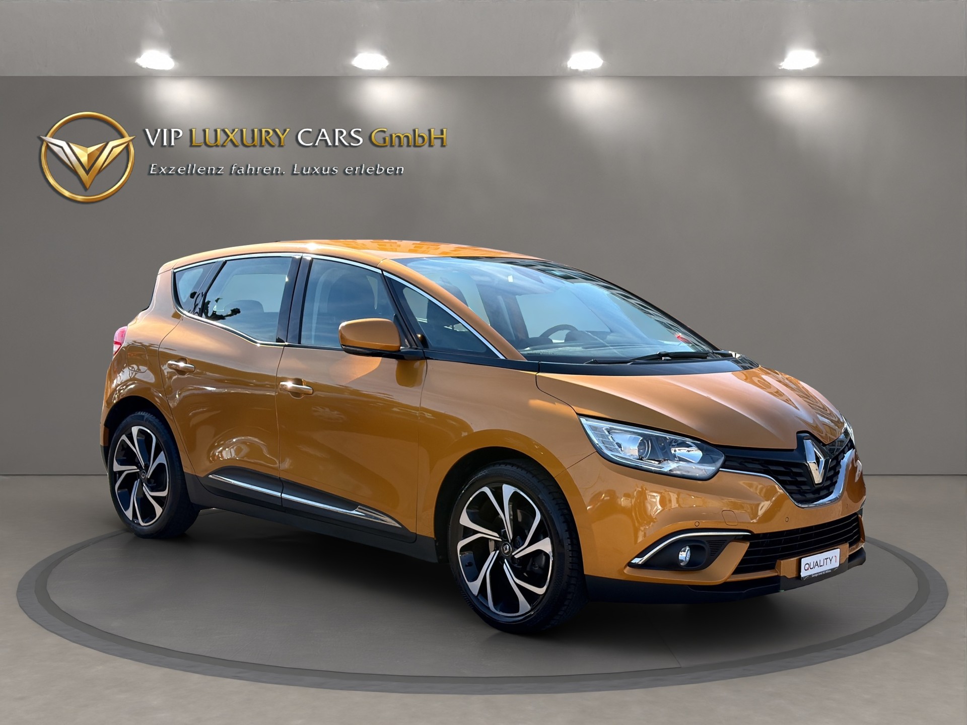 RENAULT Scénic 1.5 dCi Bose EDC-showroom-element-3