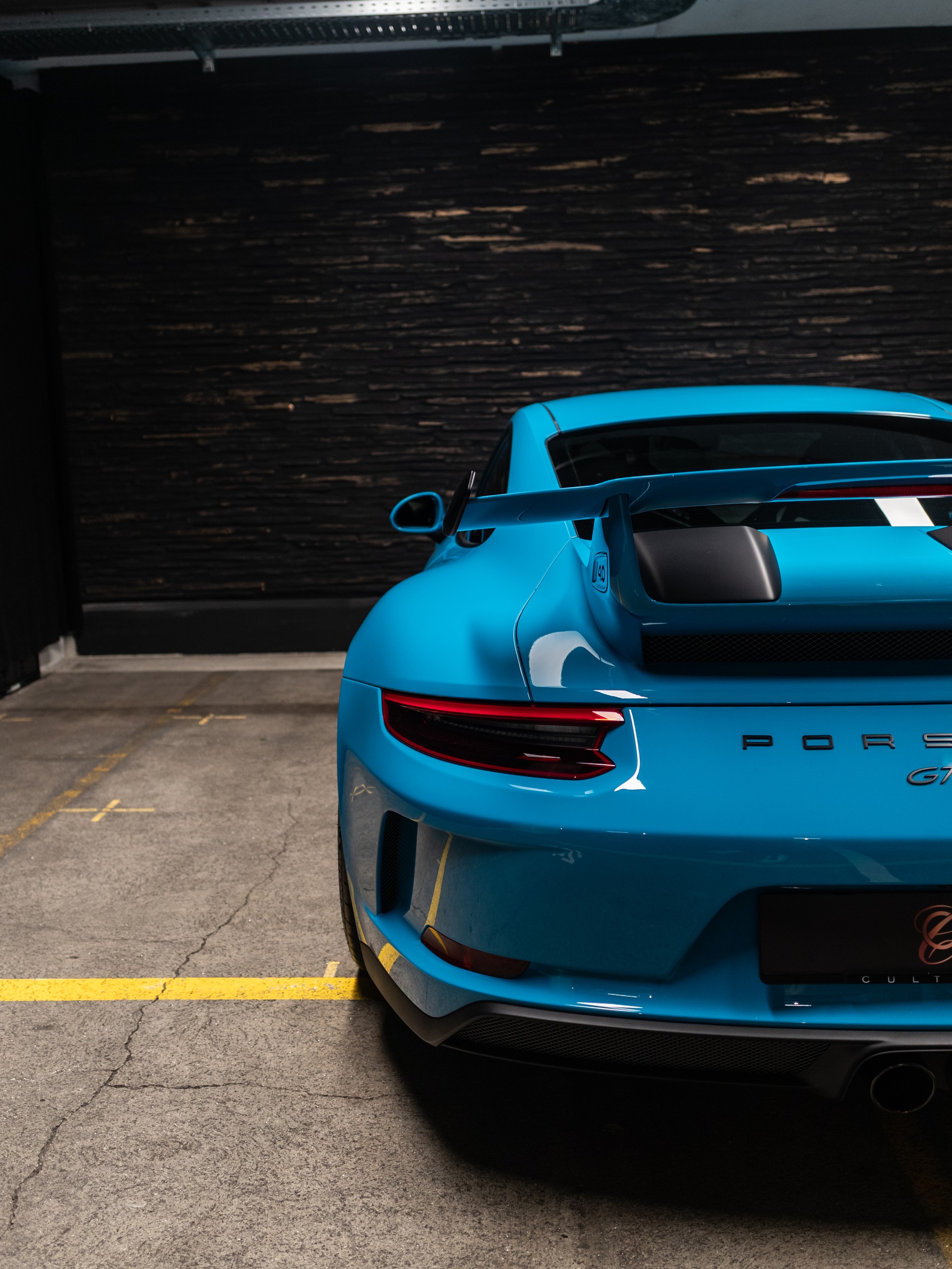 PORSCHE 911 GT3-image-12