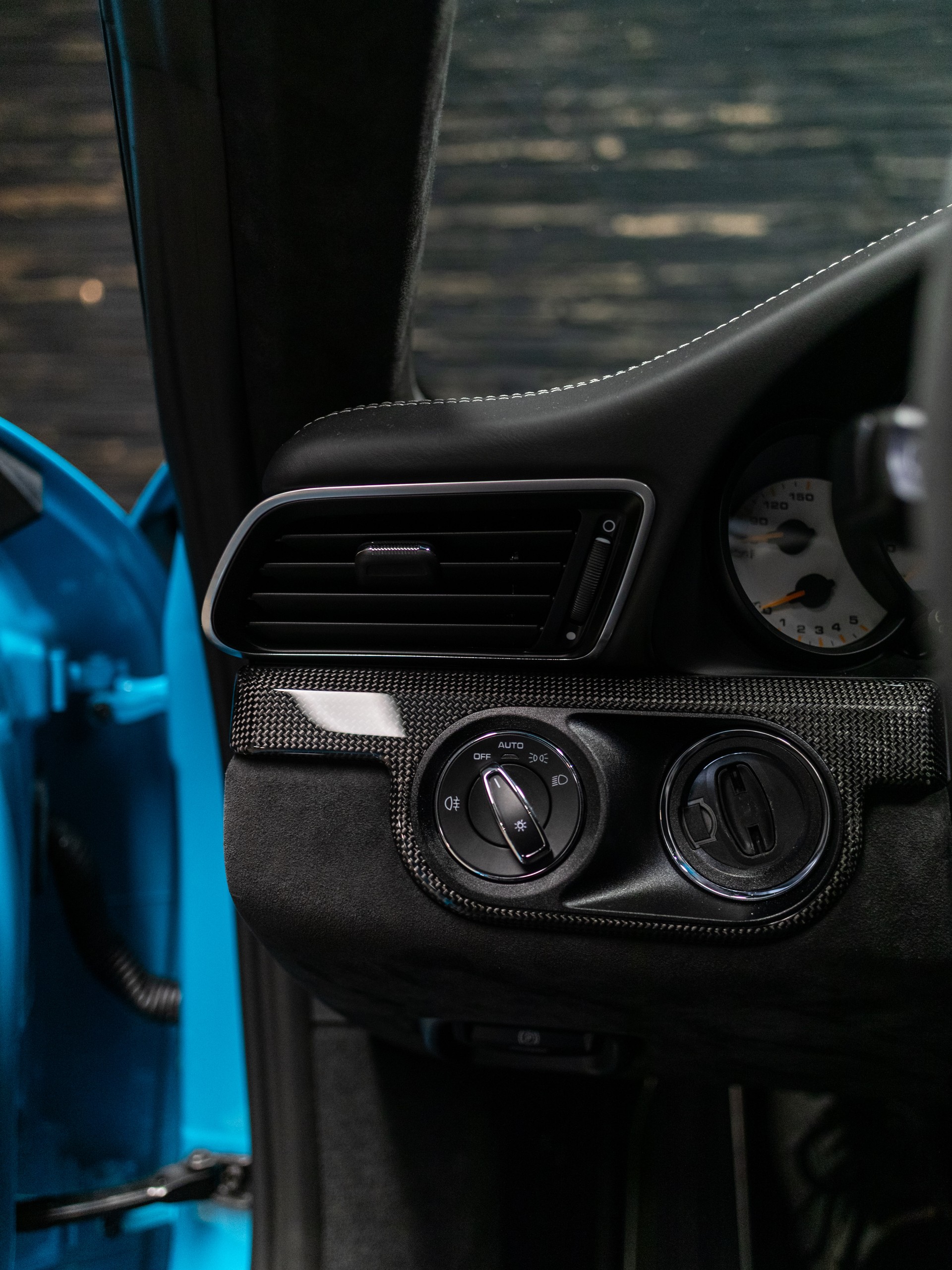 PORSCHE 911 GT3-image-16