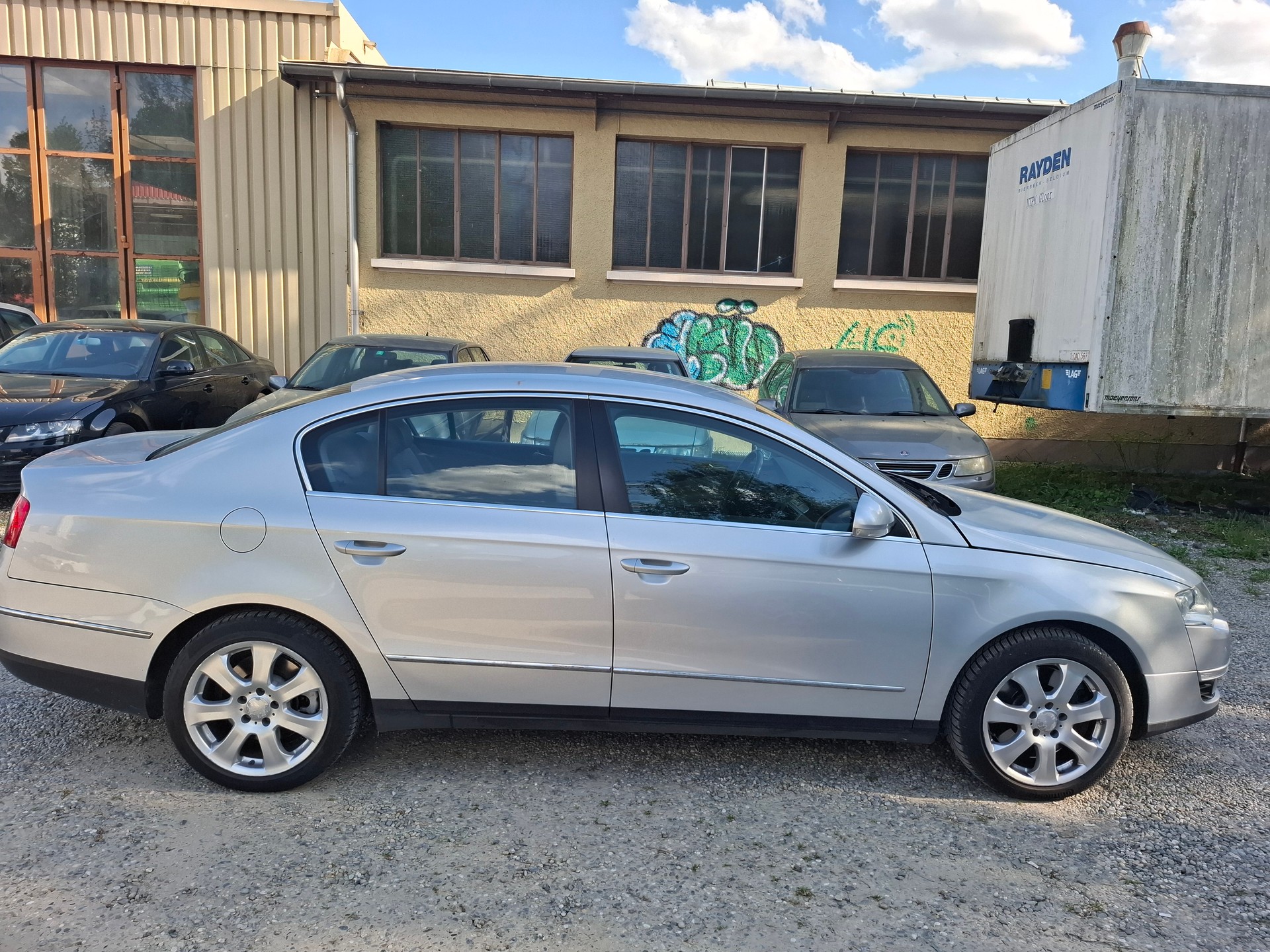 VW Passat 3.2 V6 FSI Comfortline 4Motion-image-4