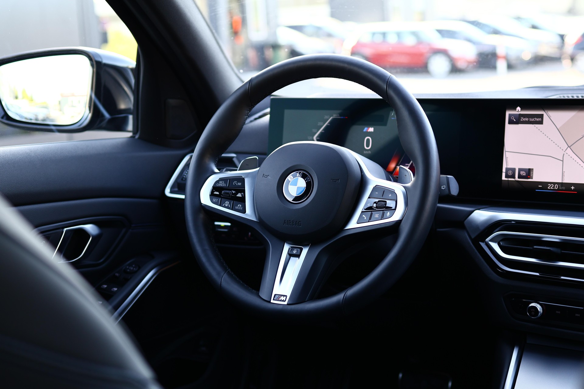 BMW 320d xDrive Touring M Sport-image-21