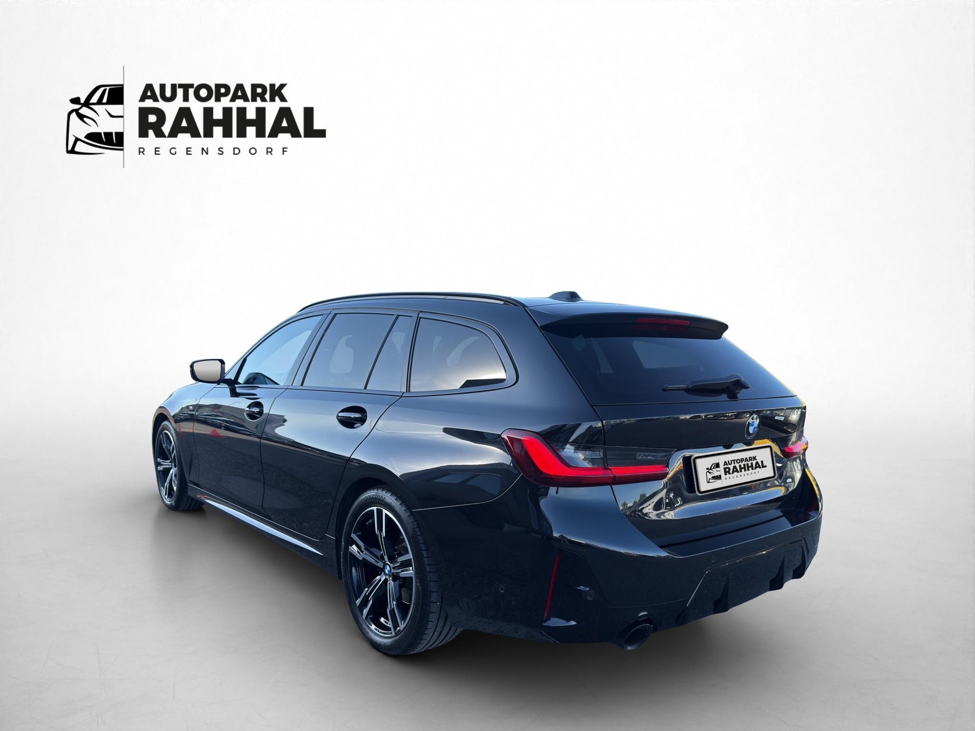 BMW 320d xDrive Touring M Sport-image-8