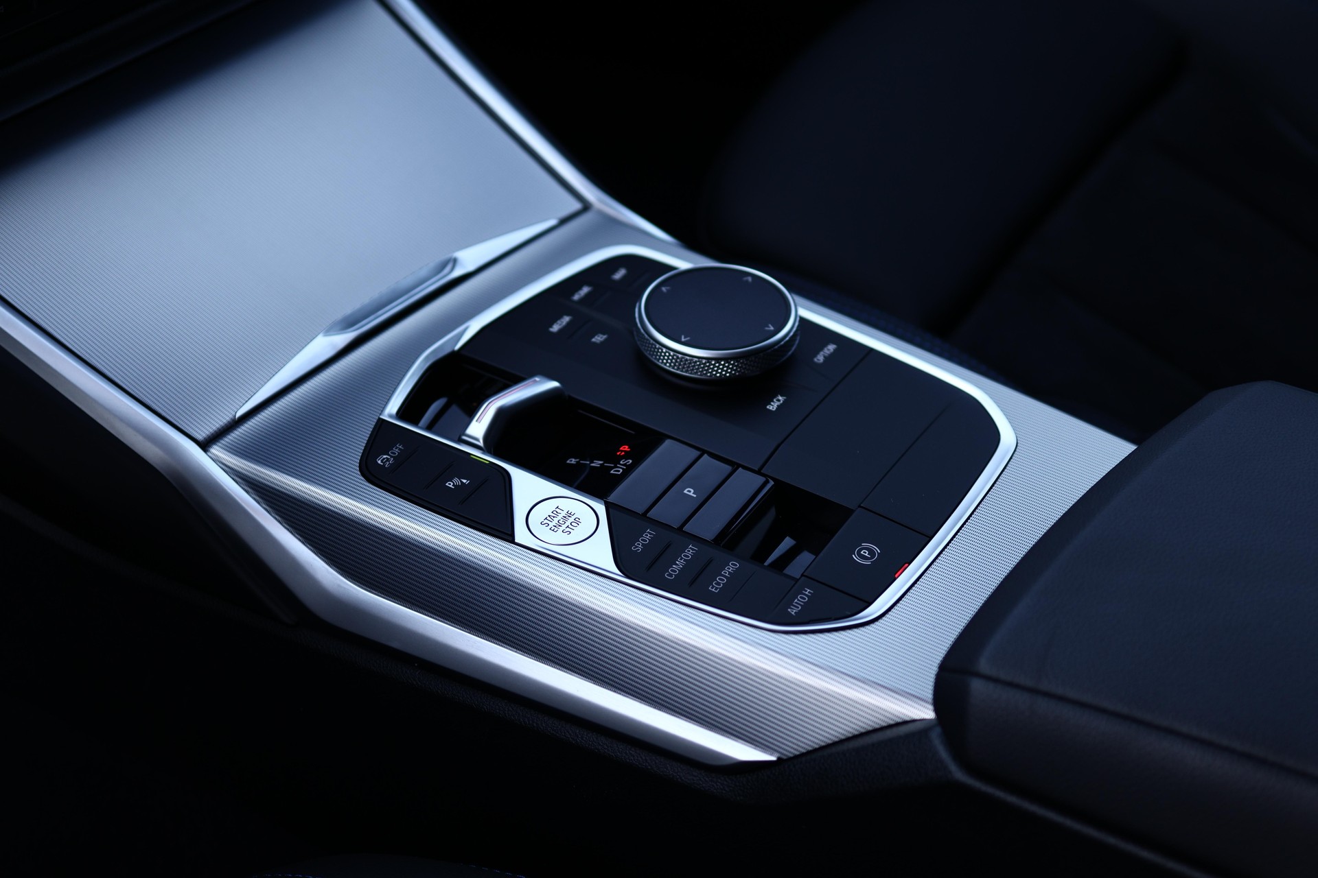 BMW 320d xDrive Touring M Sport-image-14