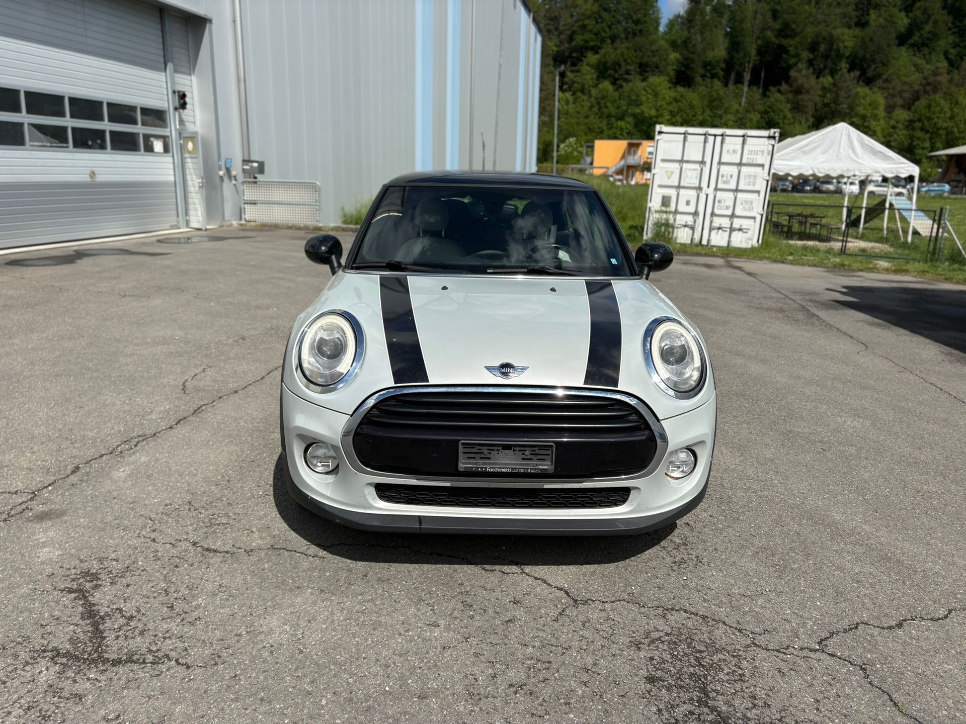 MINI Cooper Classic Edition-image-2