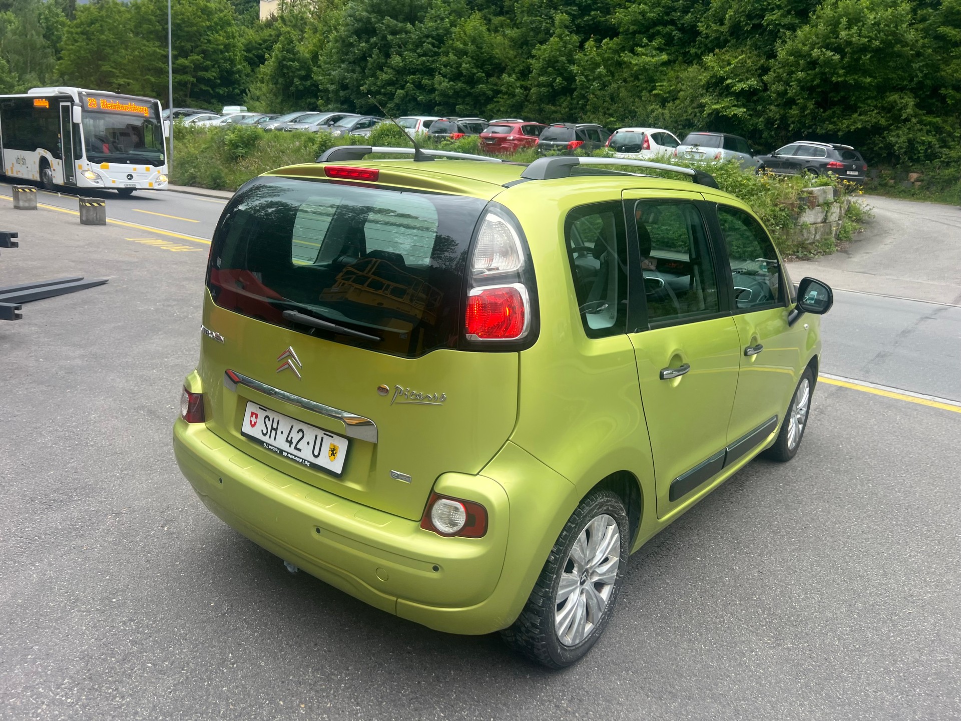 CITROEN C3 Picasso 1.6 HDi Exclusive EGS6-image-4