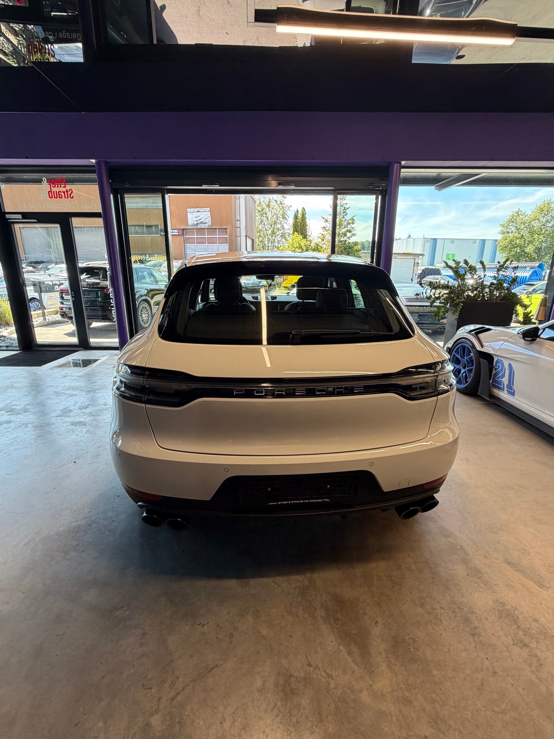 PORSCHE Macan PDK-image-5