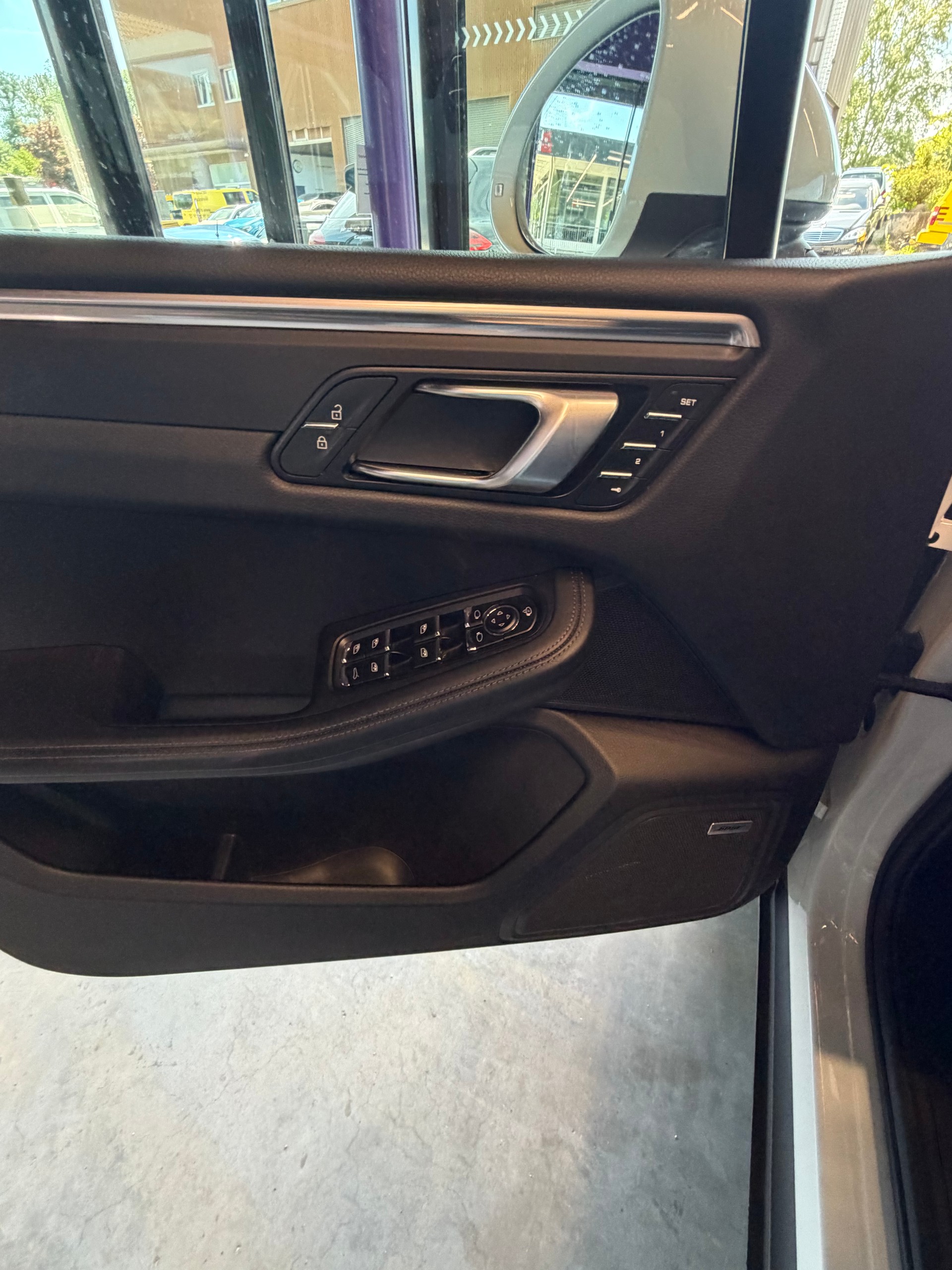 PORSCHE Macan PDK-image-12