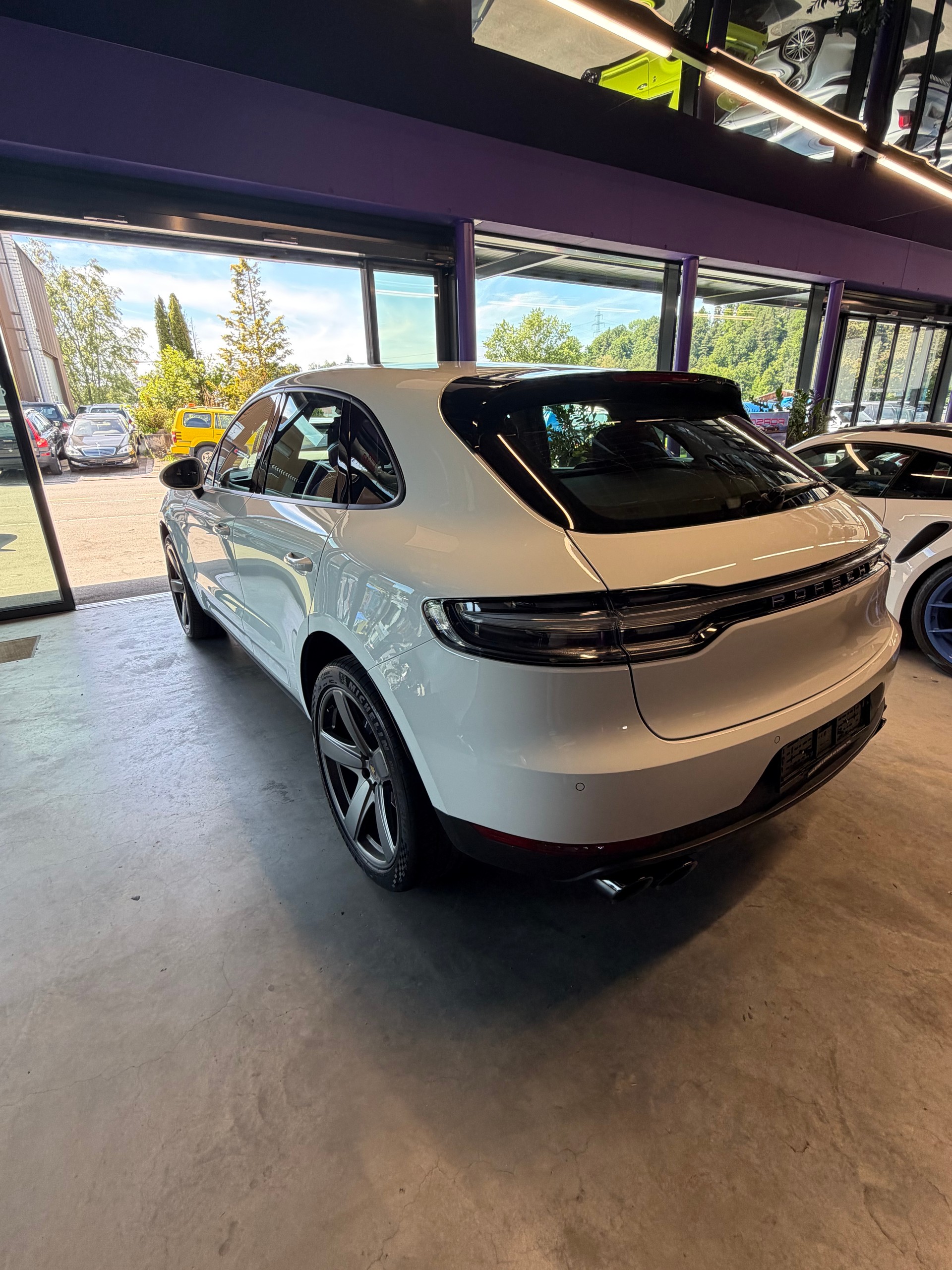 PORSCHE Macan PDK-image-4