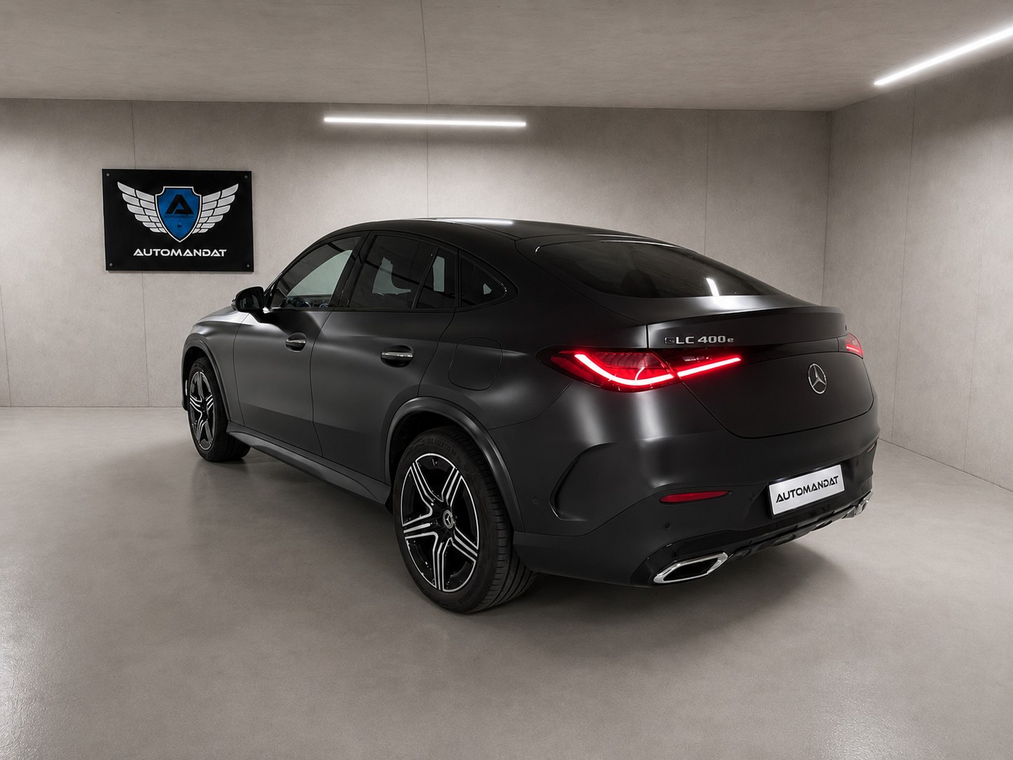 MERCEDES-BENZ GLC Coupé 400 e 4Matic 9G-Tronic-showroom-element-2