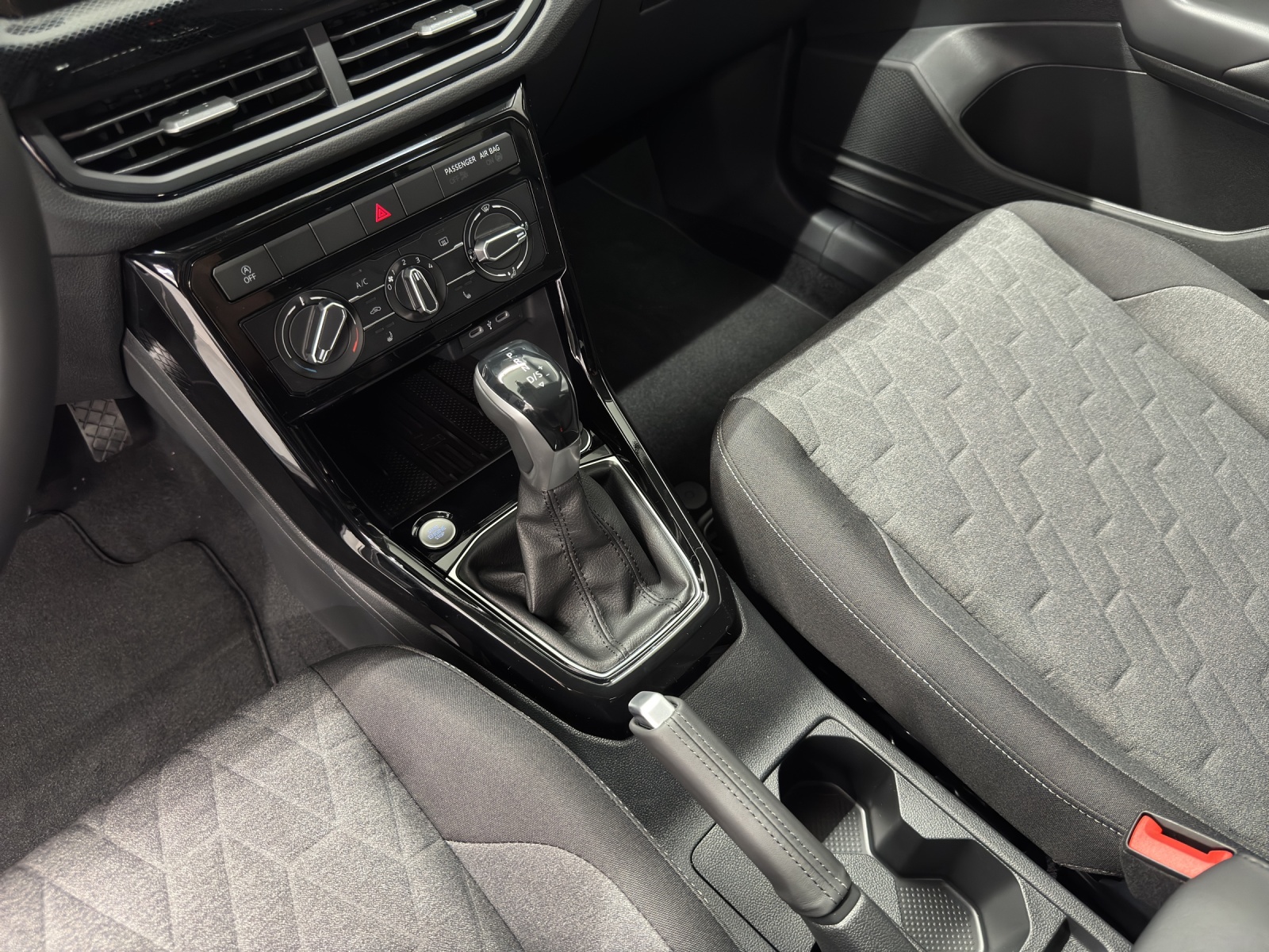 VW T-Cross 1.0 TSI 115 United DSG-image-13
