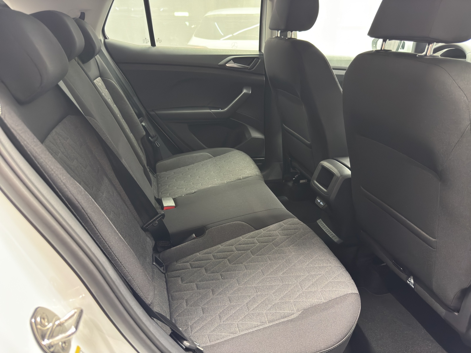 VW T-Cross 1.0 TSI 115 United DSG-image-9
