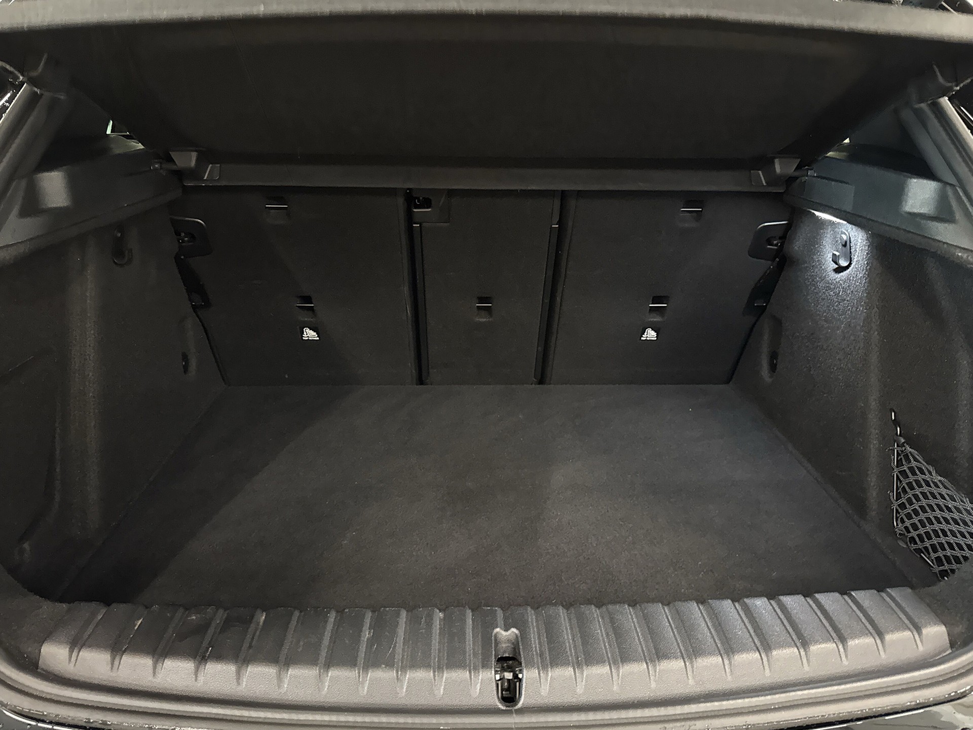 BMW M135i xDrive M Sport Pro Steptronic-image-7