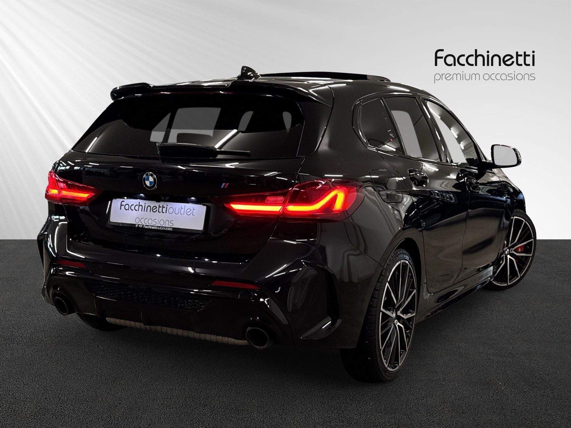 BMW M135i xDrive M Sport Pro Steptronic-showroom-element-2