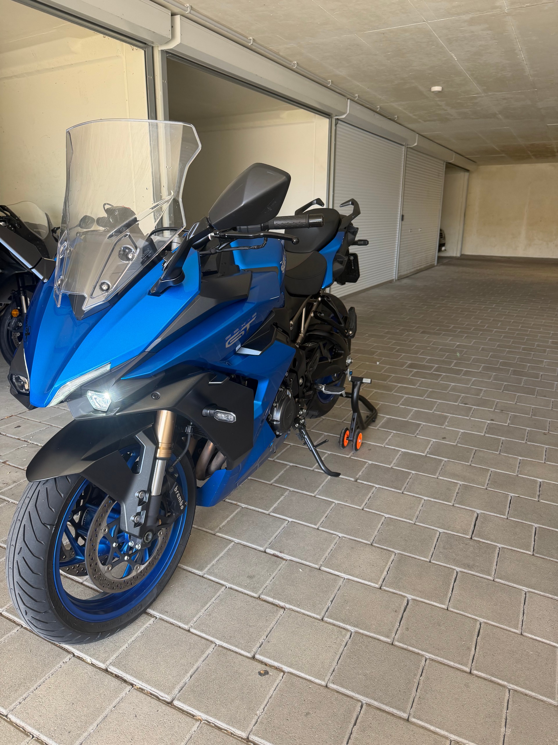 SUZUKI GSX-S 1000 GT Travel-image-0