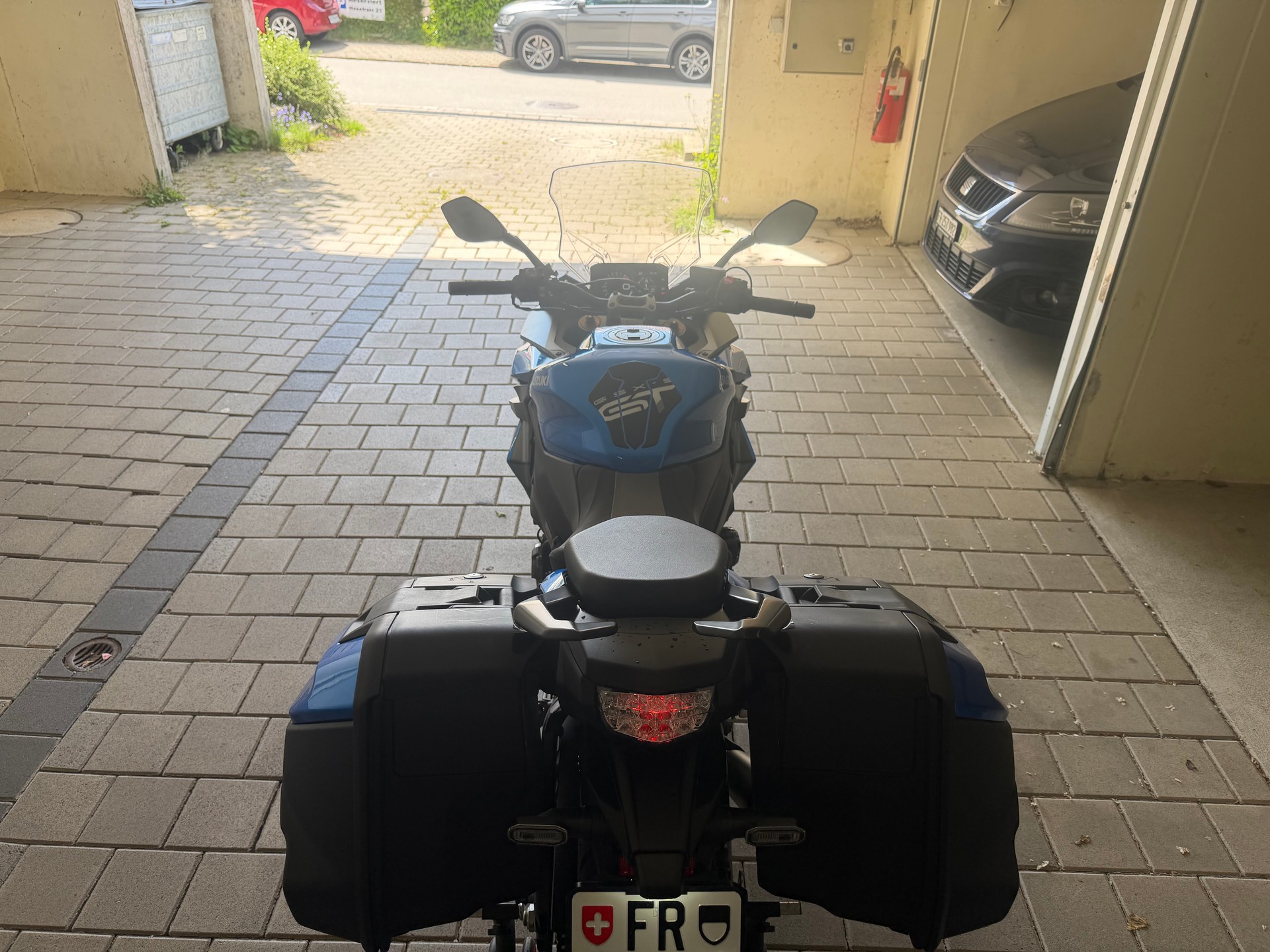 SUZUKI GSX-S 1000 GT Travel-image-7