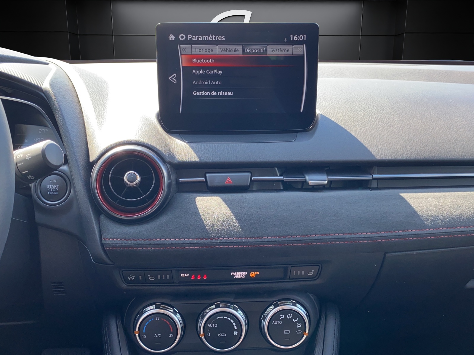MAZDA 2 SKYACTIV-G 90 Homura Aka Automat-image-12