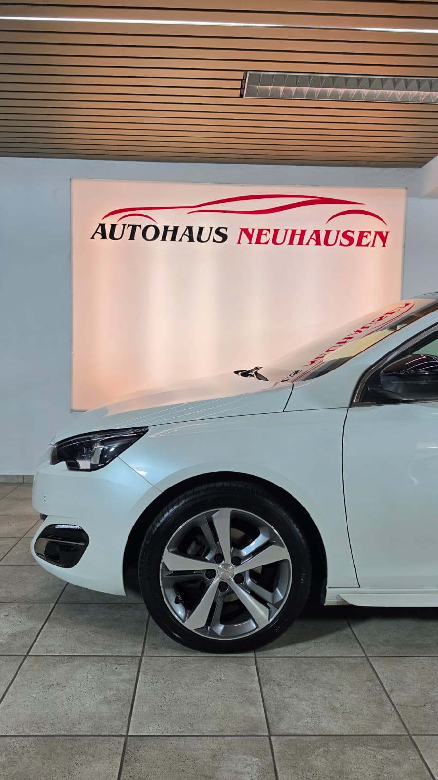 PEUGEOT 308 SW 1.2 THP Business Automatic, FRISCH AB MFK UND FRISCH AB SERVICE-image-4
