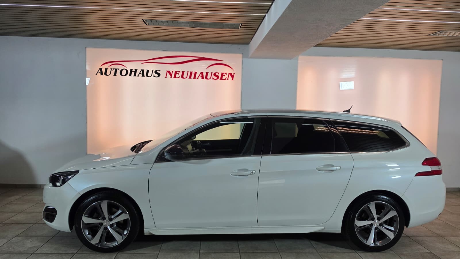 PEUGEOT 308 SW 1.2 THP Business Automatic, FRISCH AB MFK UND FRISCH AB SERVICE-image-5