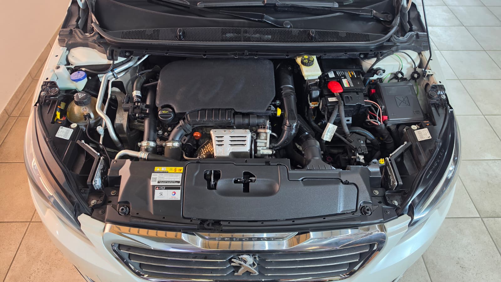 PEUGEOT 308 SW 1.2 THP Business Automatic, FRISCH AB MFK UND FRISCH AB SERVICE-image-14