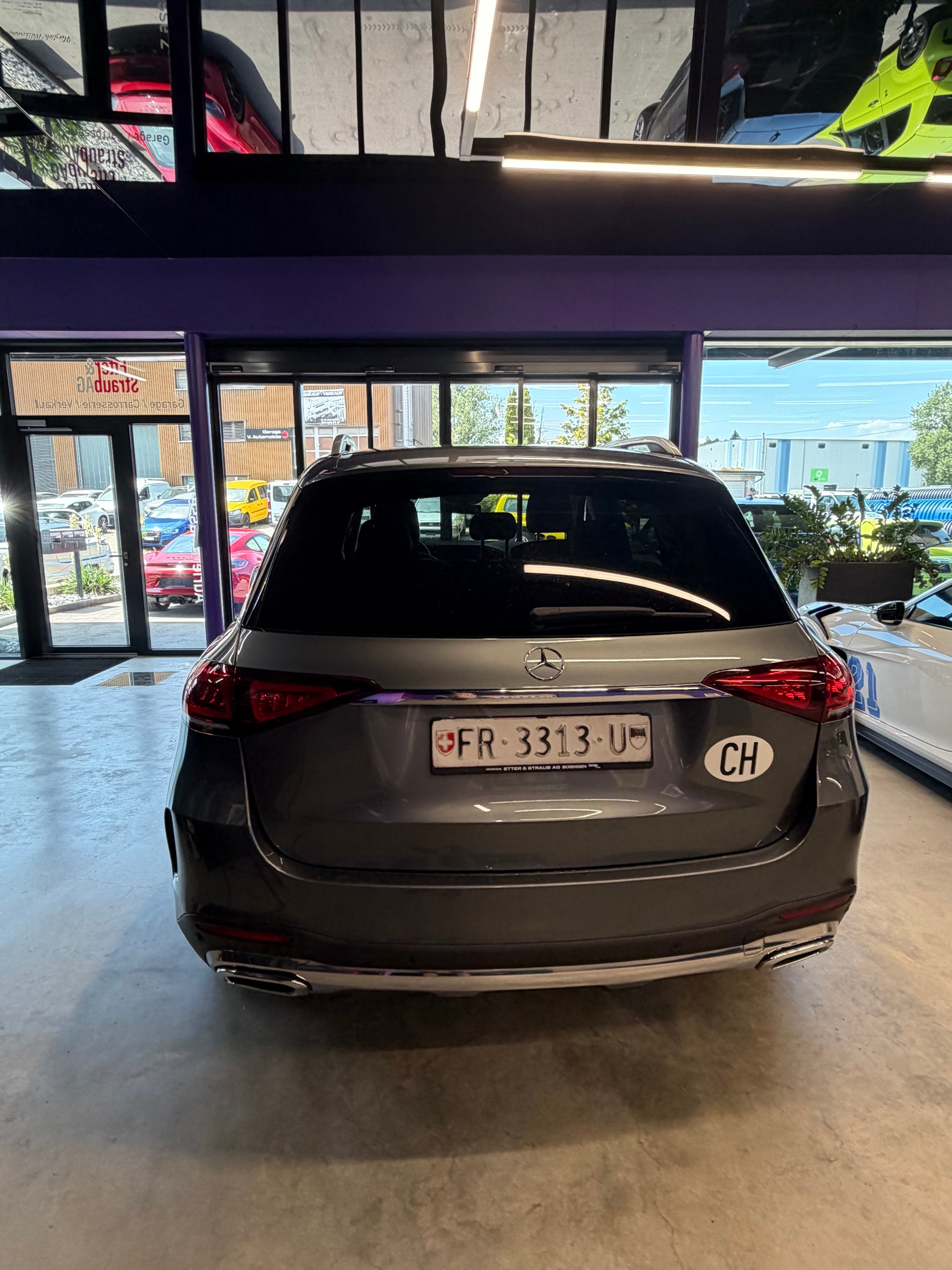 MERCEDES-BENZ GLE 400 d 4Matic AMG Line 9G-Tronic-showroom-element-3