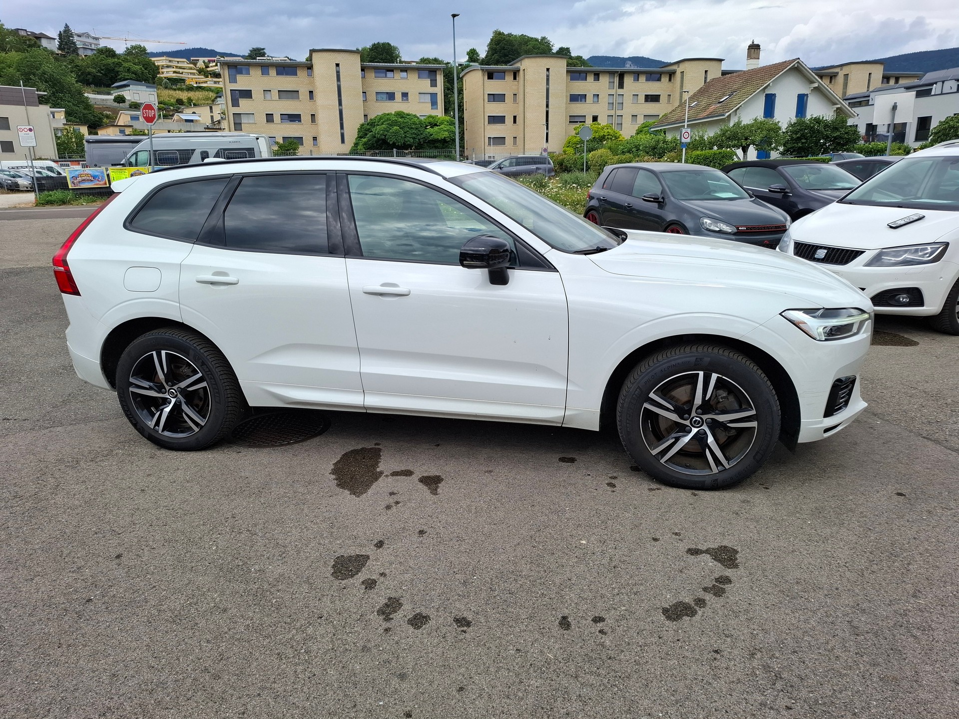 VOLVO XC60 T8 eAWD R-Design Geartronic-image-5