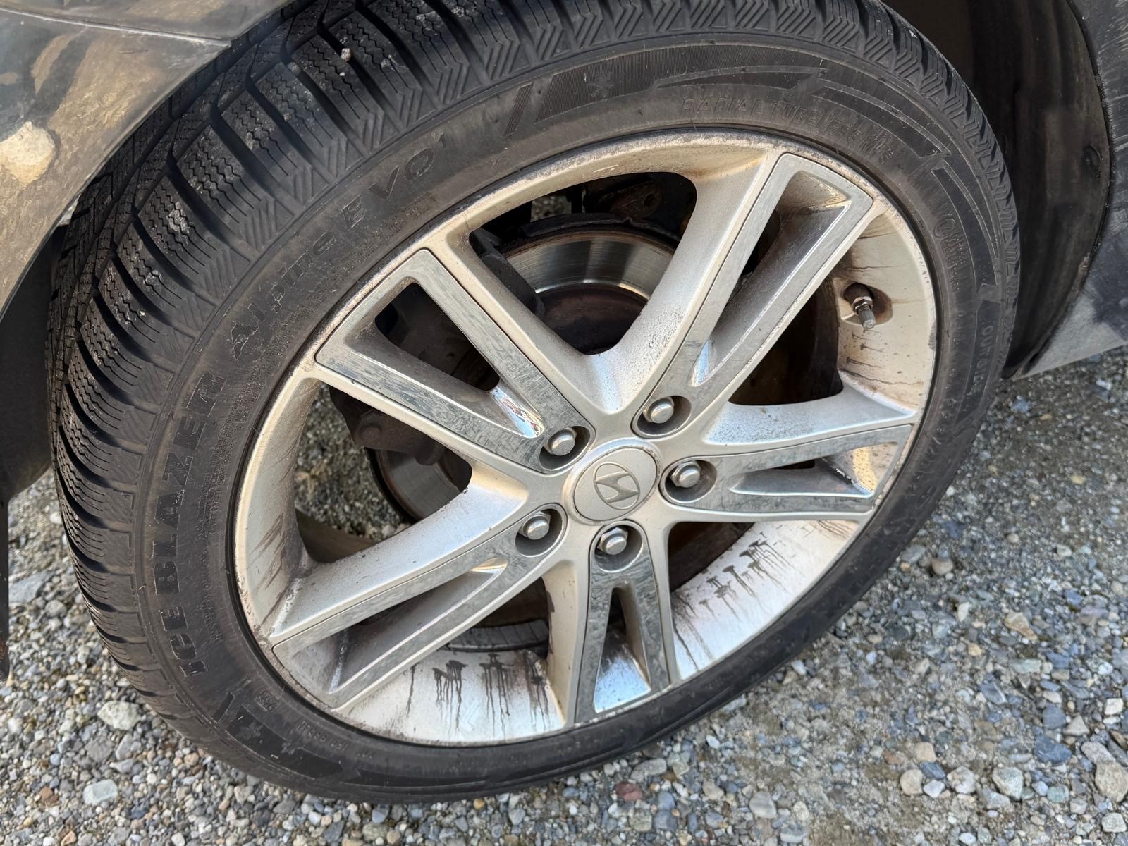 HYUNDAI i30 2.0 CRDi Premium-image-12