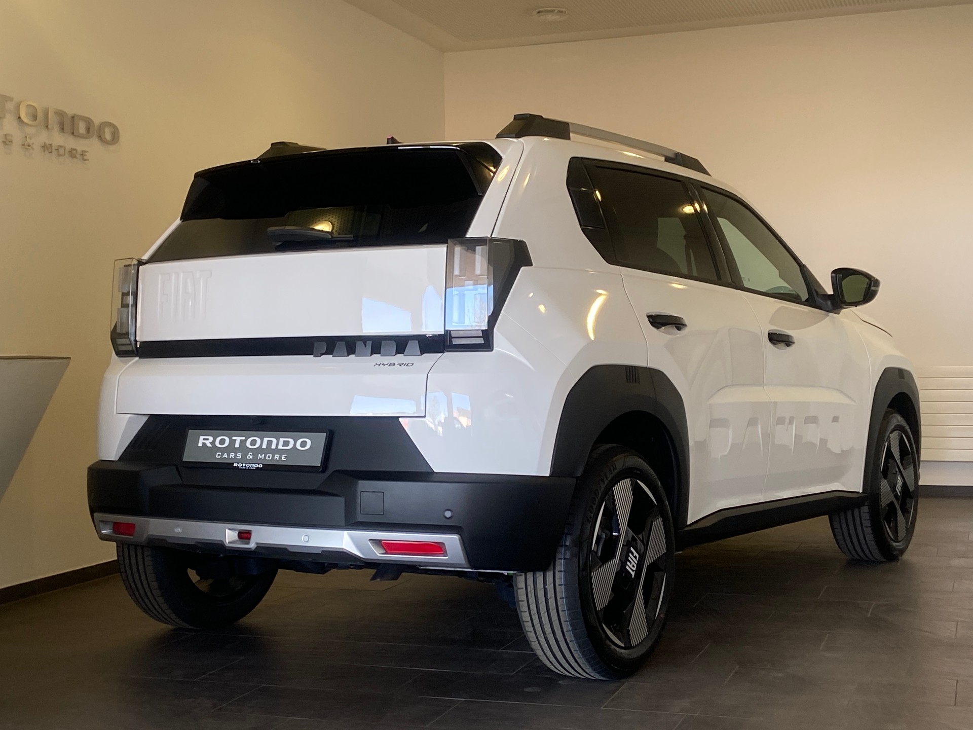 FIAT Grande Panda MHEV La Prima-showroom-element-1