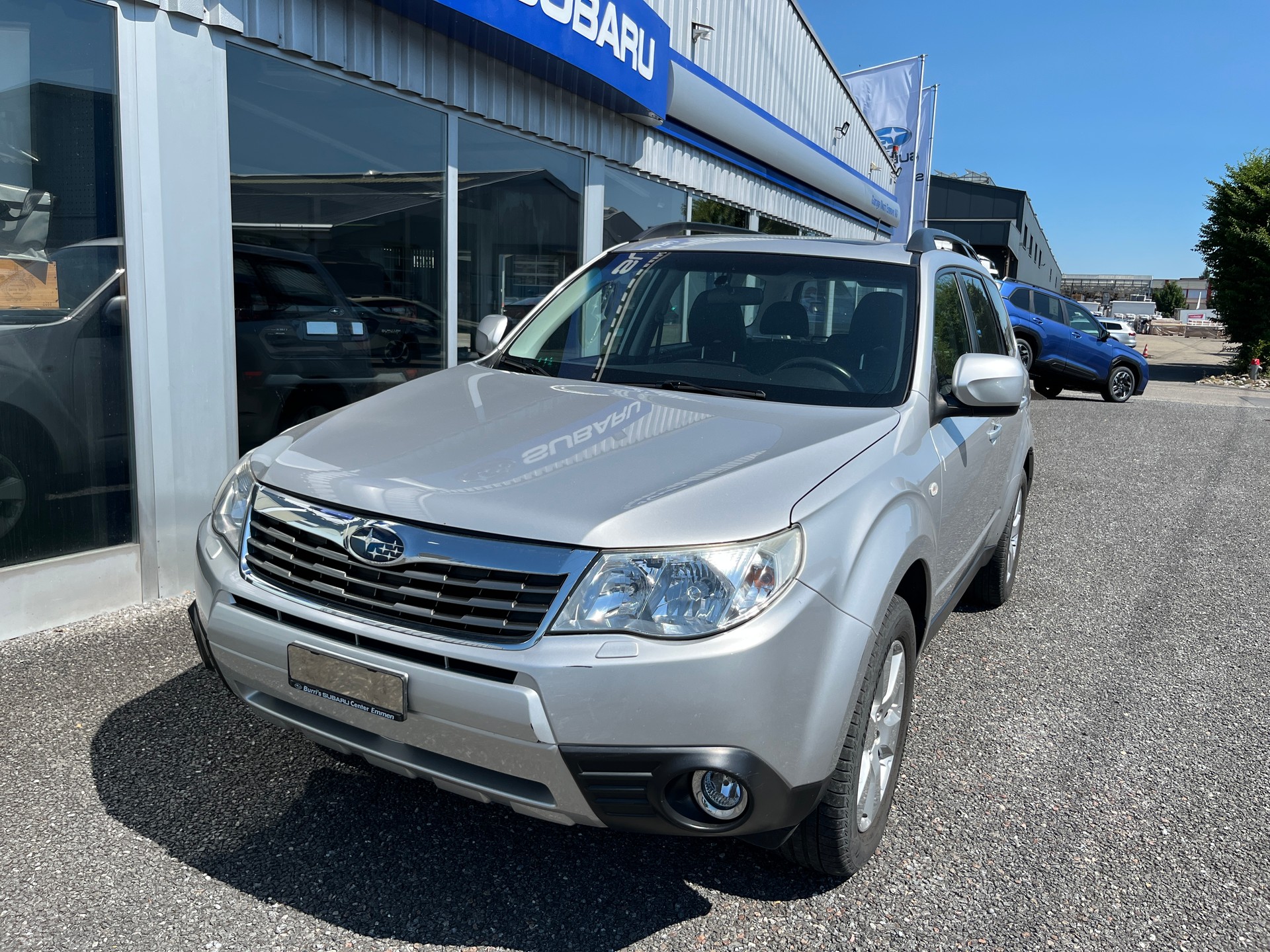 SUBARU Forester 2.0XS Limited-showroom-element-3
