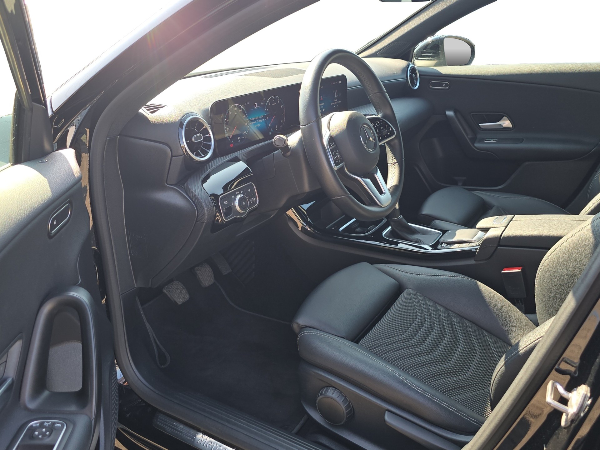 MERCEDES-BENZ A 160 SE Line-image-6