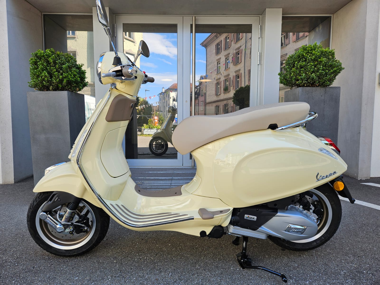 PIAGGIO Primavera S-showroom-element-2