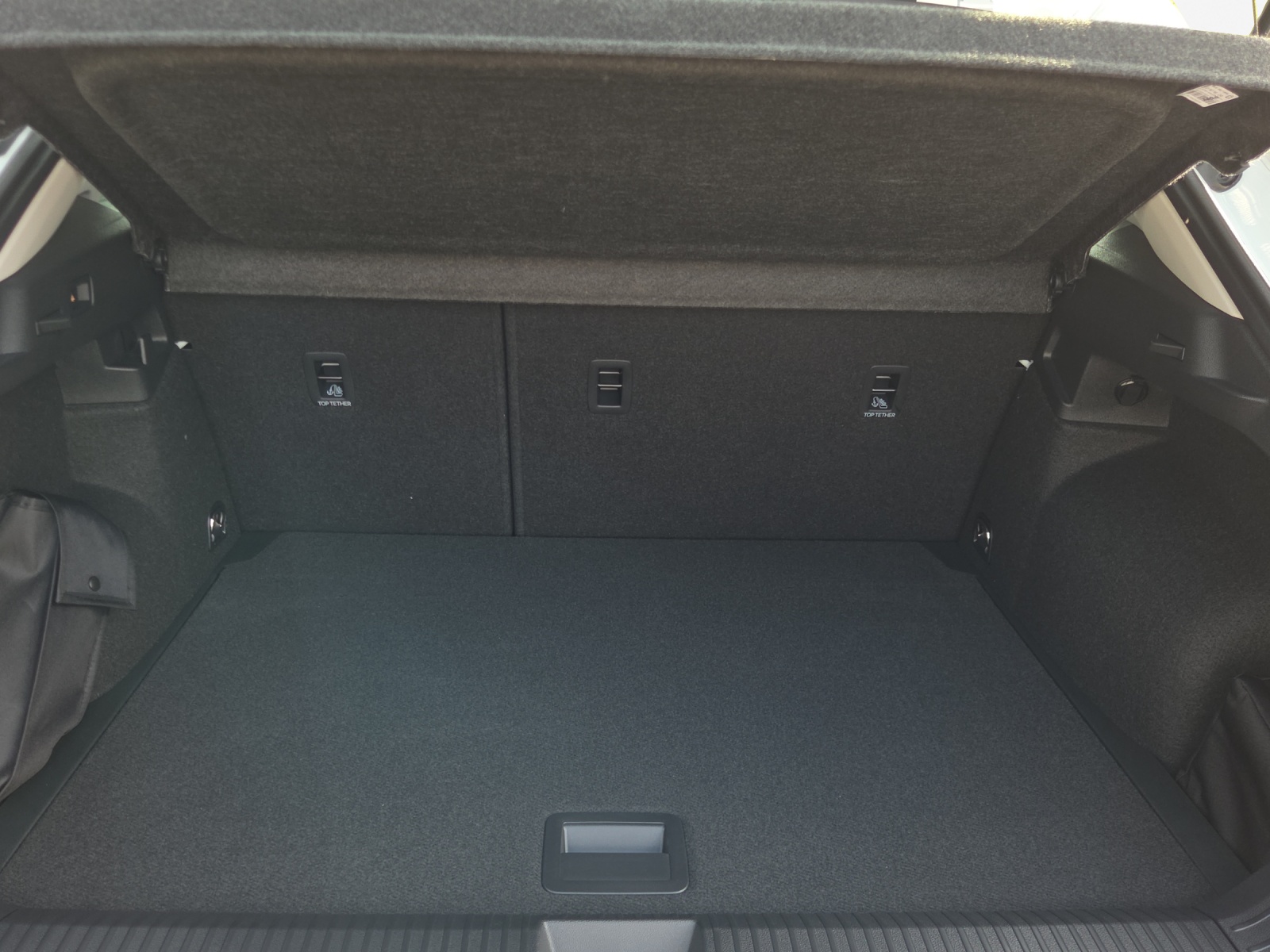 VW T-Roc 1.5 eTSI mHEV Trend DSG-image-12