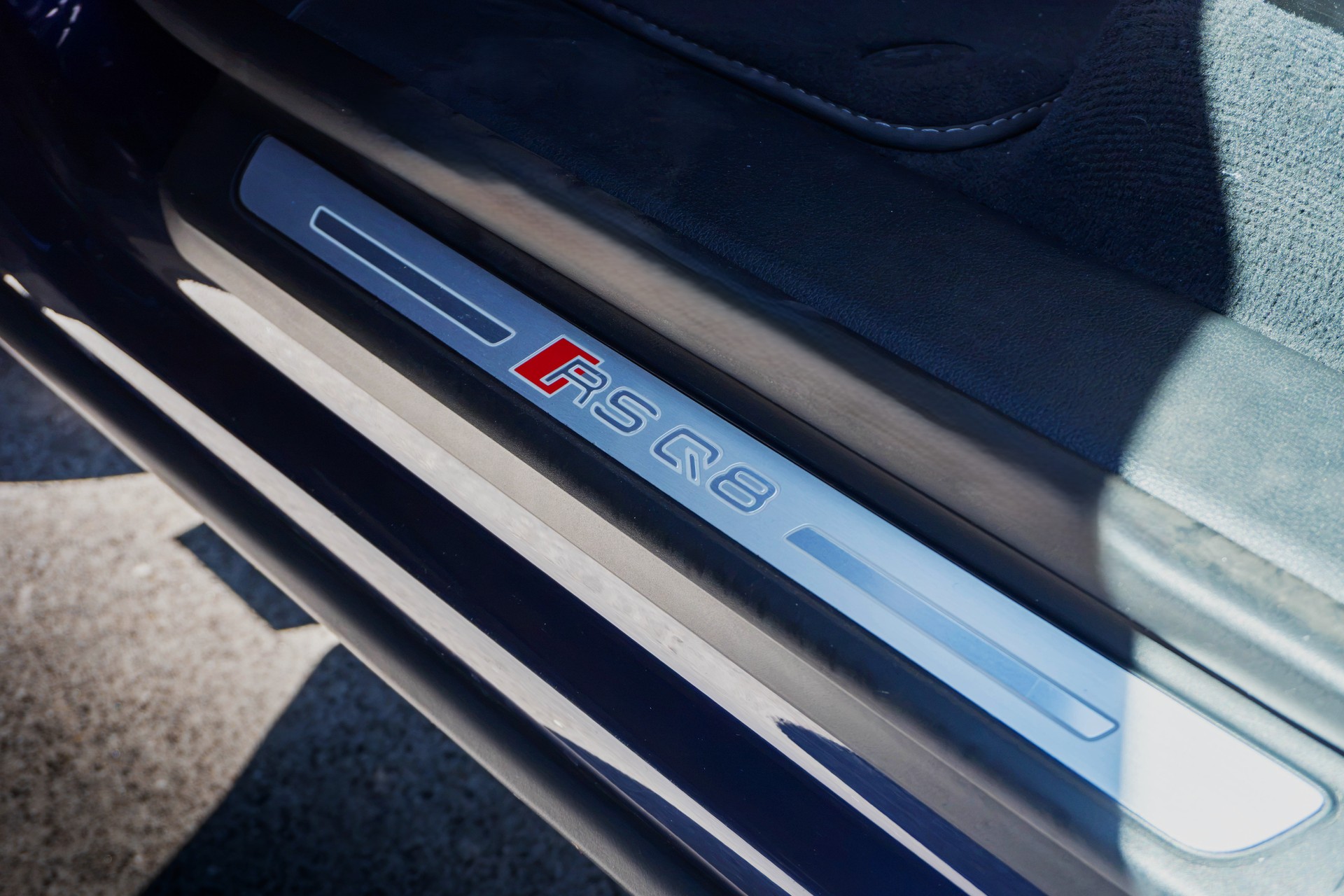 AUDI RSQ8 quattro tiptronic-image-11