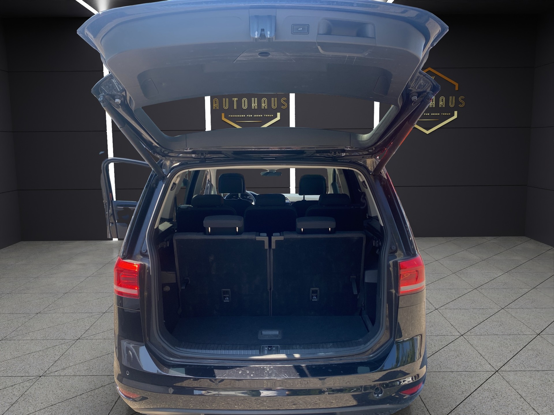 VW Touran 1.5 TSI EVO Comfortline DSG-image-4