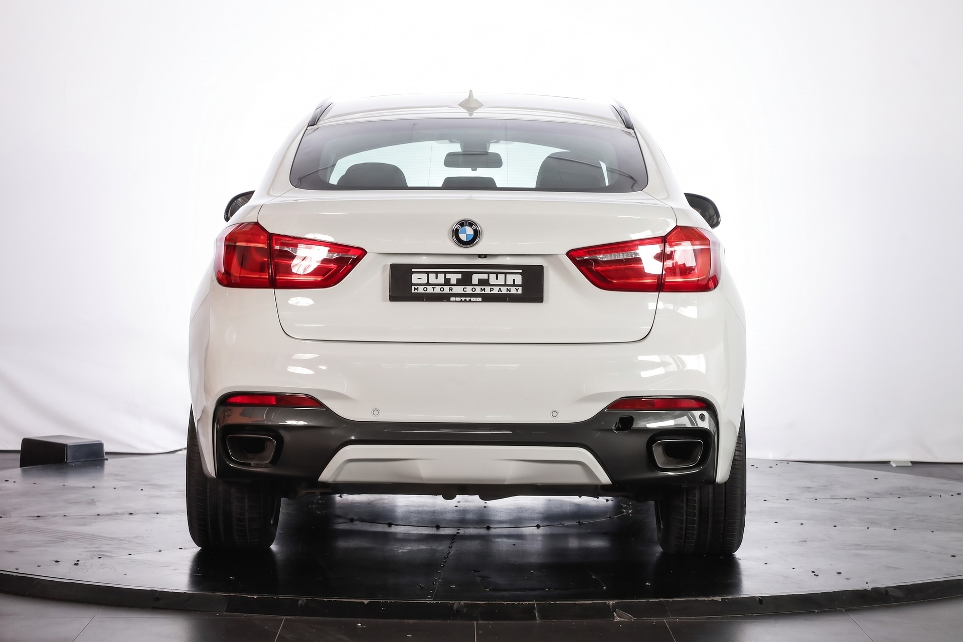 BMW X6 M50d Steptronic-showroom-element-2