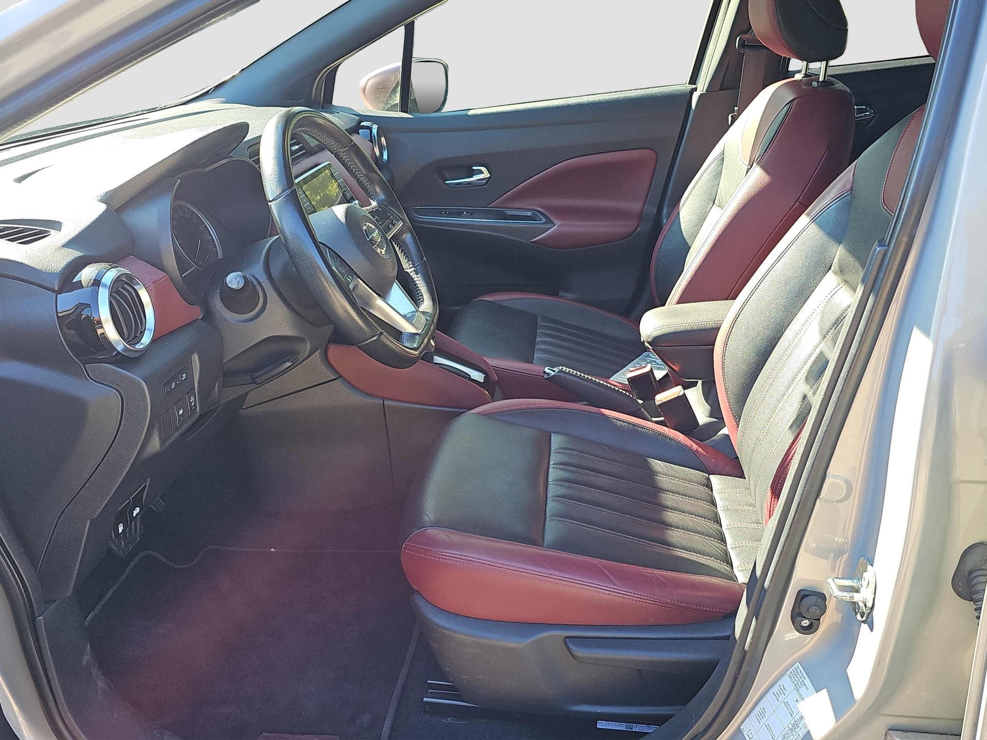 NISSAN Micra IG-T 100 n-style Xtronic-image-8