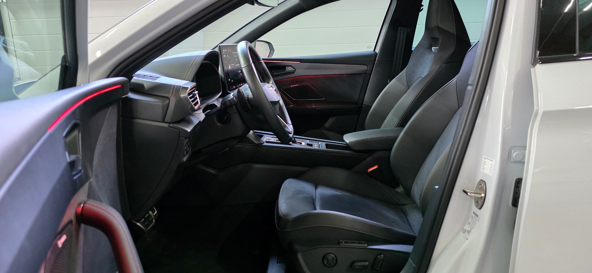 CUPRA LEON 2.0 TSI VZ DSG *Sitz-&Lenkradheizung*ACC&Spurhalteassistent*Rückfahrkamers*Sennheiser-Soundanlage*-image-7