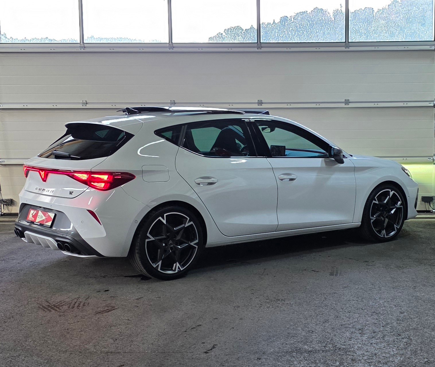 CUPRA LEON 2.0 TSI VZ DSG *Sitz-&Lenkradheizung*ACC&Spurhalteassistent*Rückfahrkamers*Sennheiser-Soundanlage*-showroom-element-3